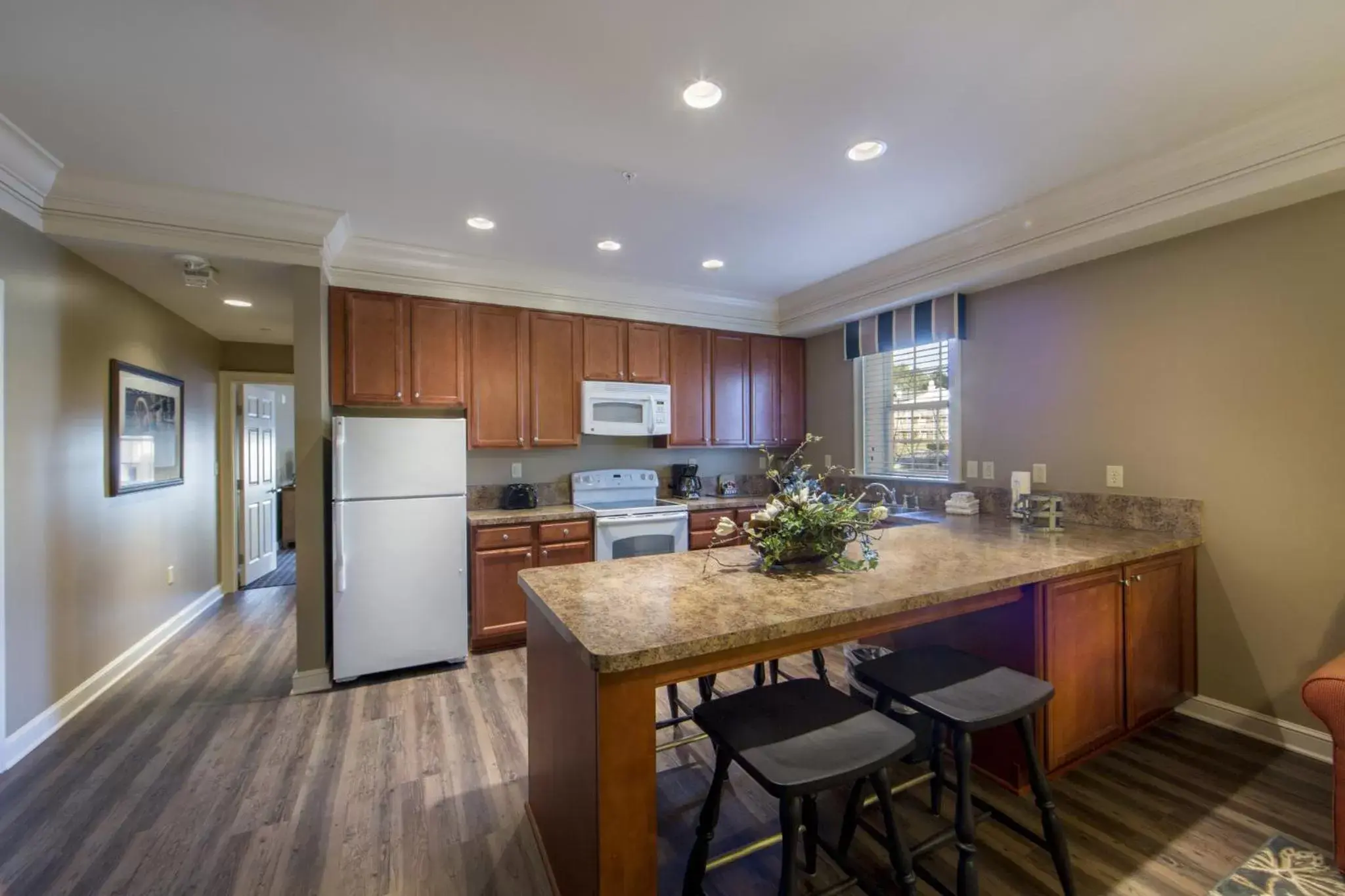 Photo of the whole room in Holiday Inn Club Vacations Williamsburg Resort Photo of the whole room in Holiday Inn Club Vacations Williamsburg Resort