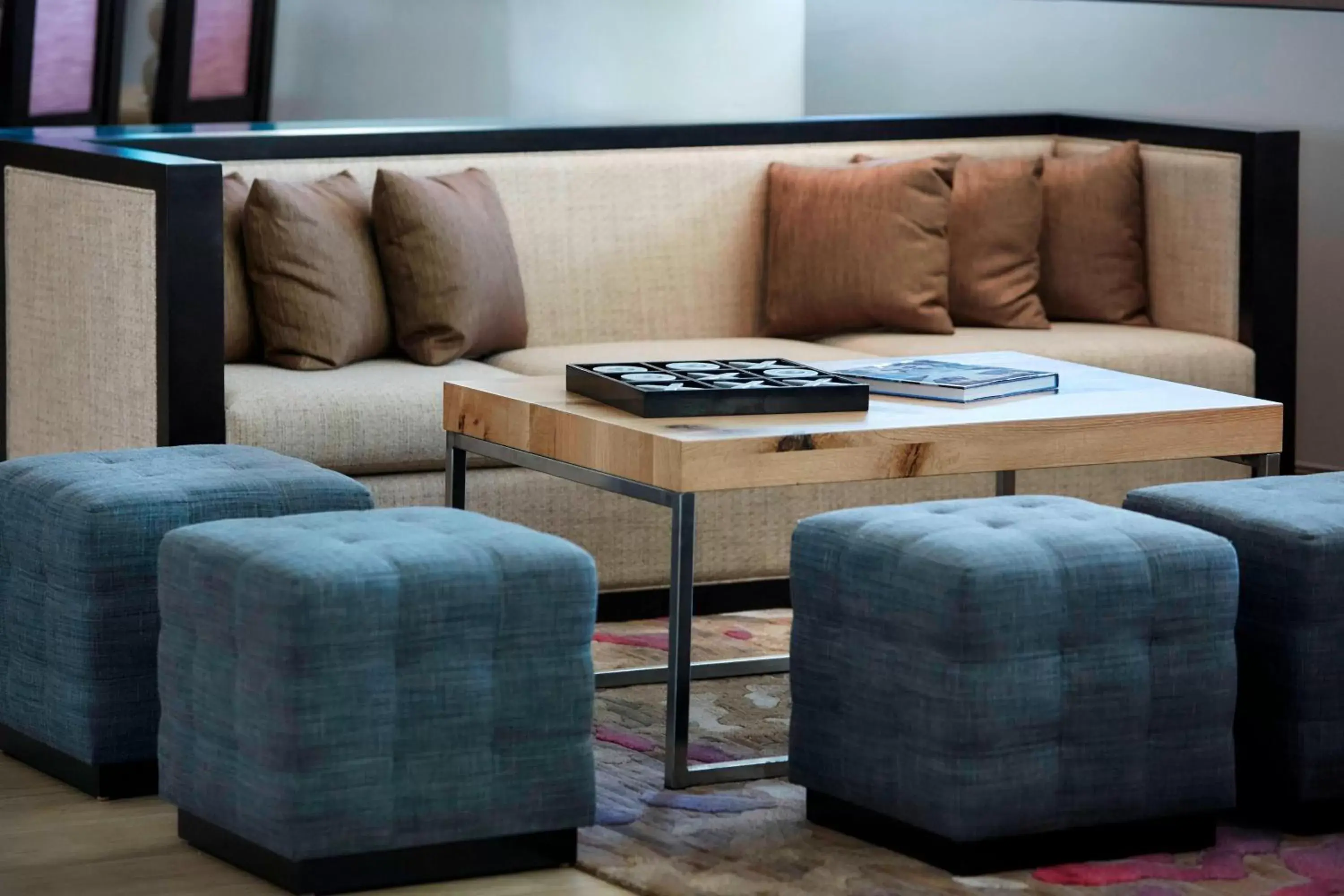 Lobby or reception, Seating Area in Newport Beach Marriott Bayview