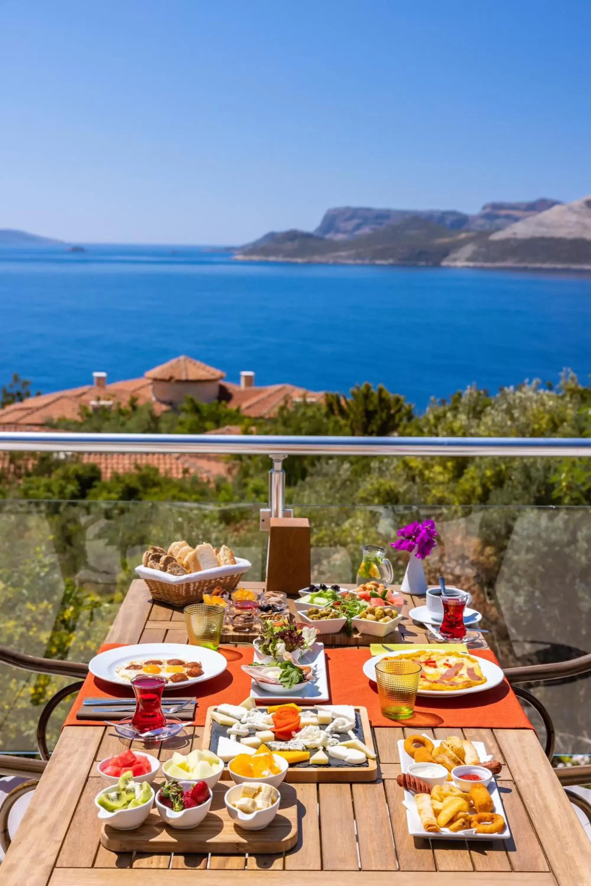 Food and drinks in Olea Nova Hotel Food and drinks in Olea Nova Hotel