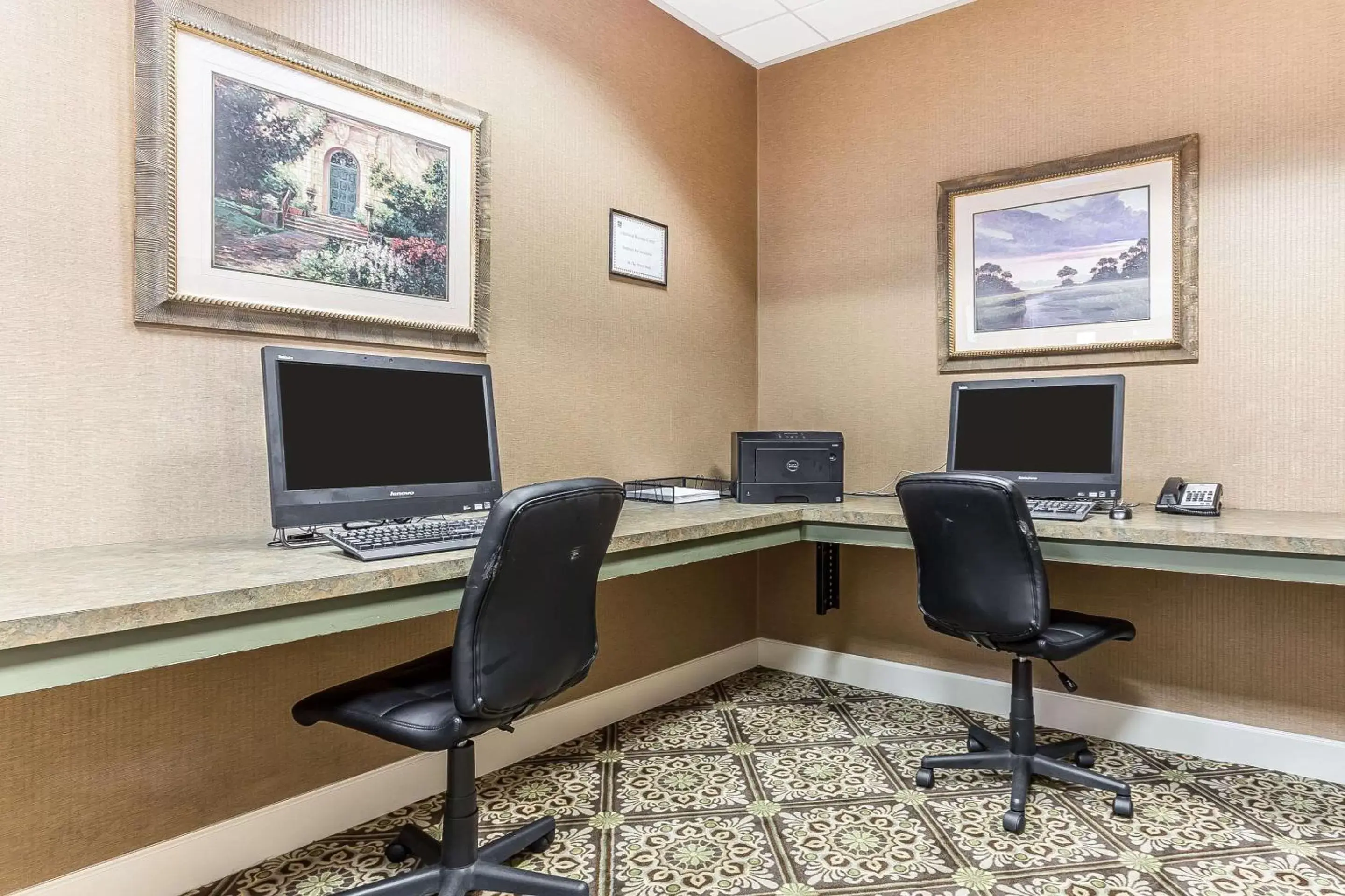 On site, Business Area/Conference Room in Quality Inn & Suites Georgetown