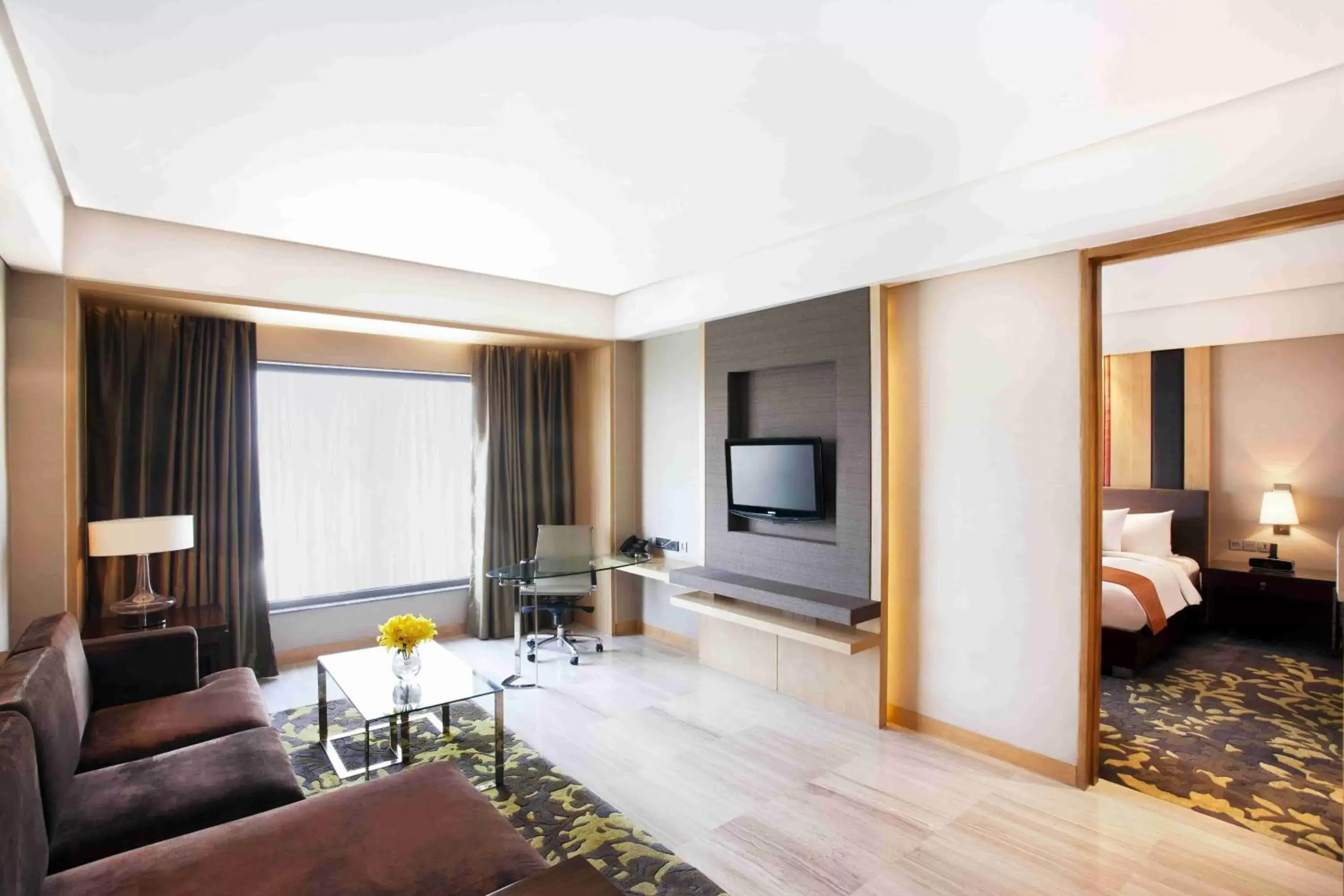 Photo of the whole room, Seating Area in Holiday Inn New Delhi Mayur Vihar Noida, an IHG Hotel