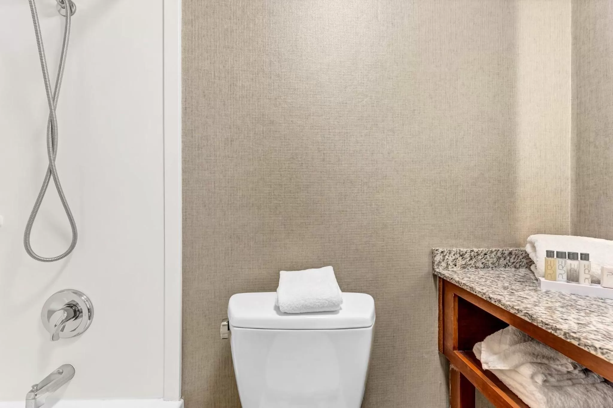 Buffalo Airport Hotel