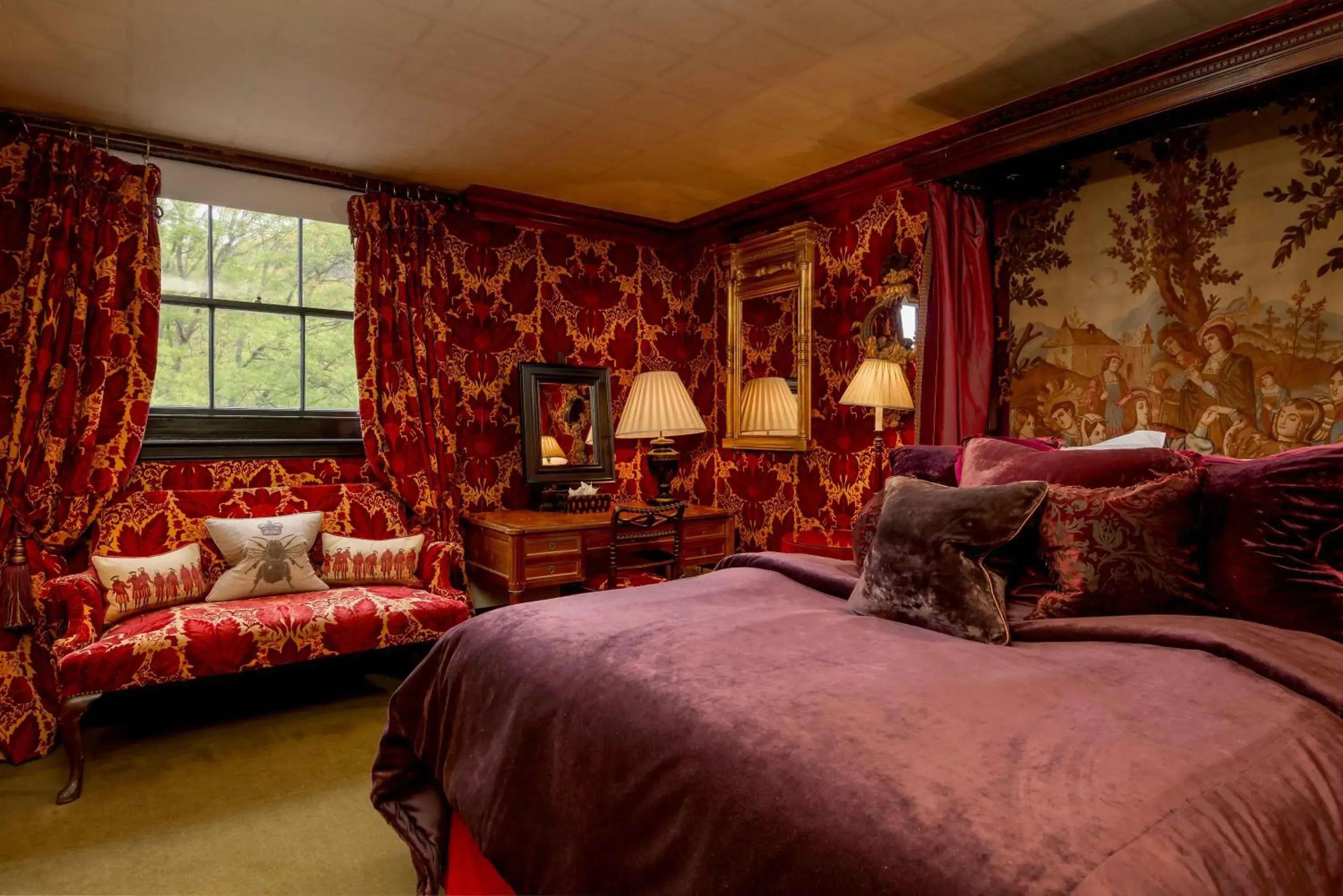 Seating area, Bed in Prestonfield House Seating area, Bed in Prestonfield House