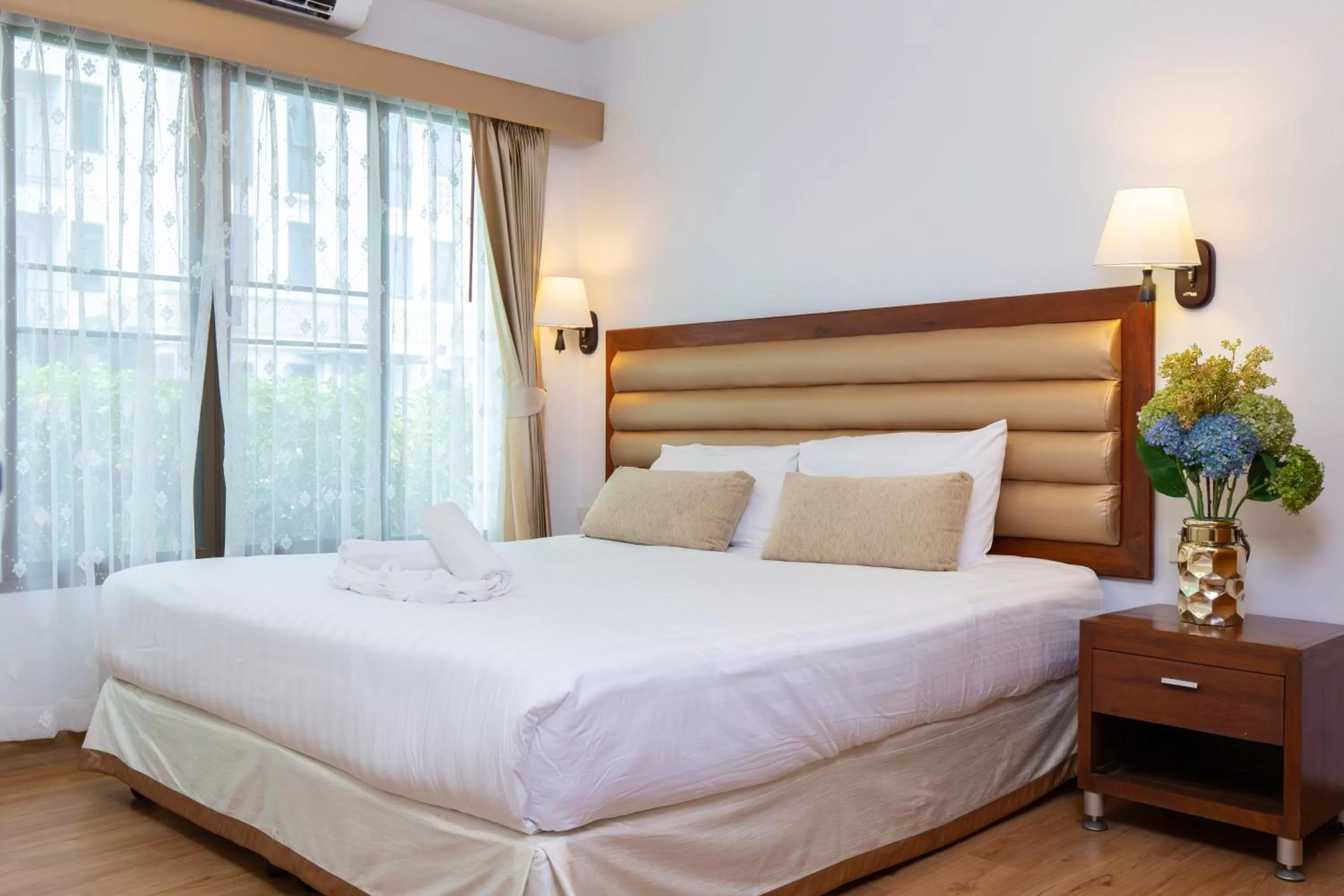 Bedroom, Bed in Lasalle Suites Hotel & Residence