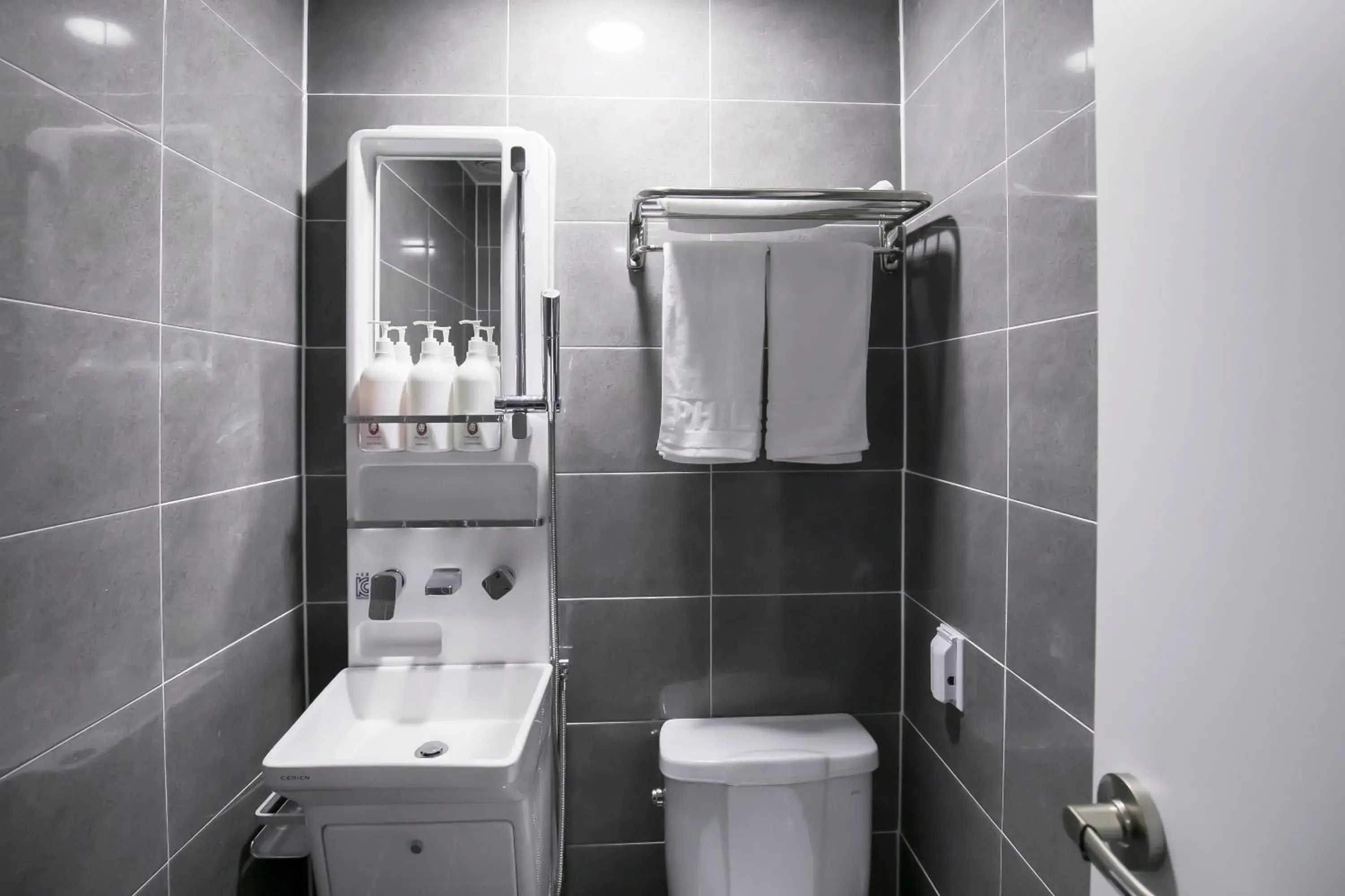 Shower, Bathroom in Philstay Myeongdong Station