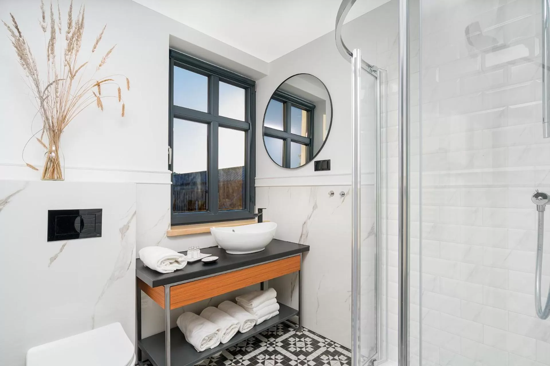 Shower in Kurort Kameralny