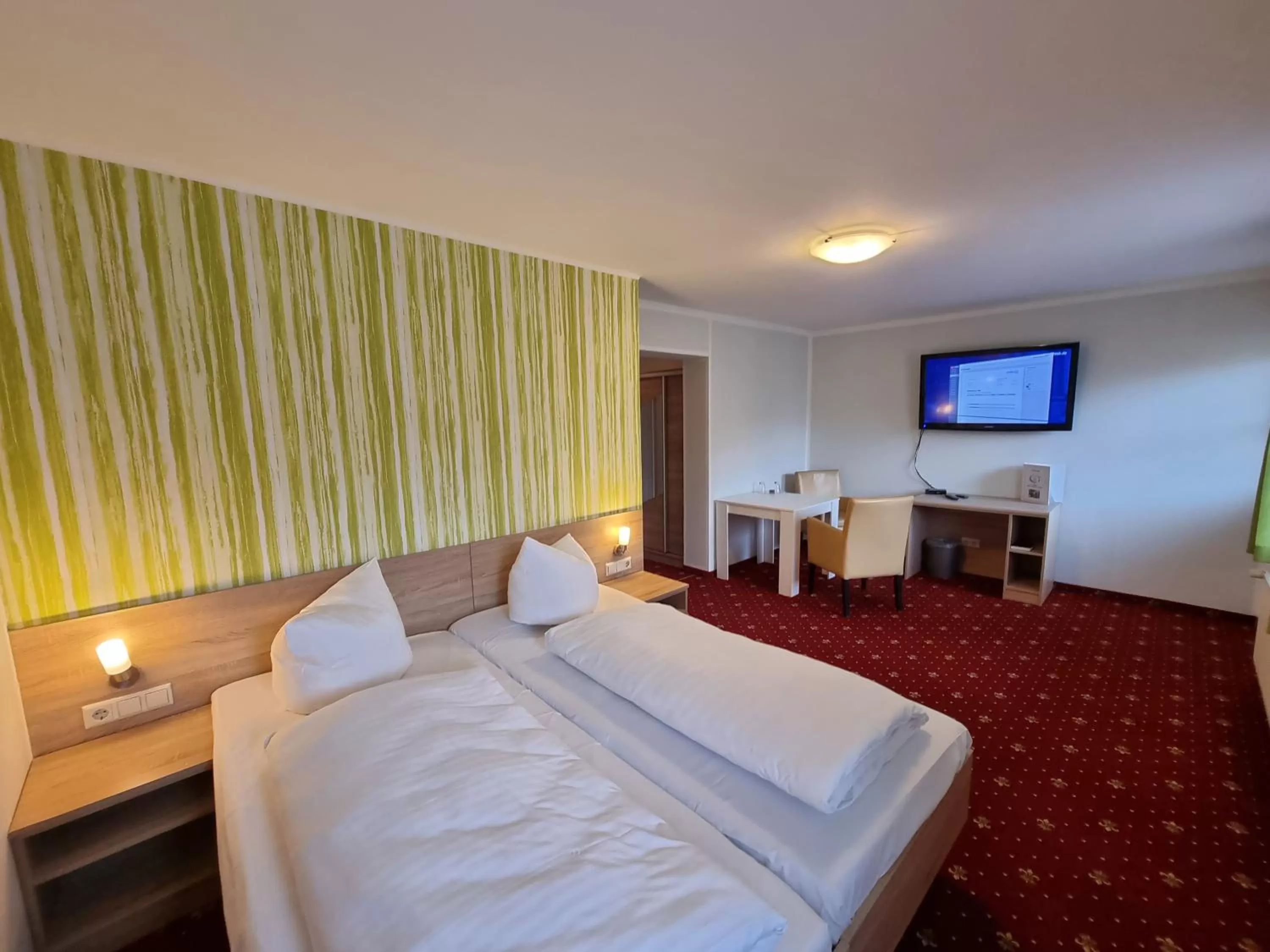 Double Room with Balcony in Hotel Zum Goldenen Löwen