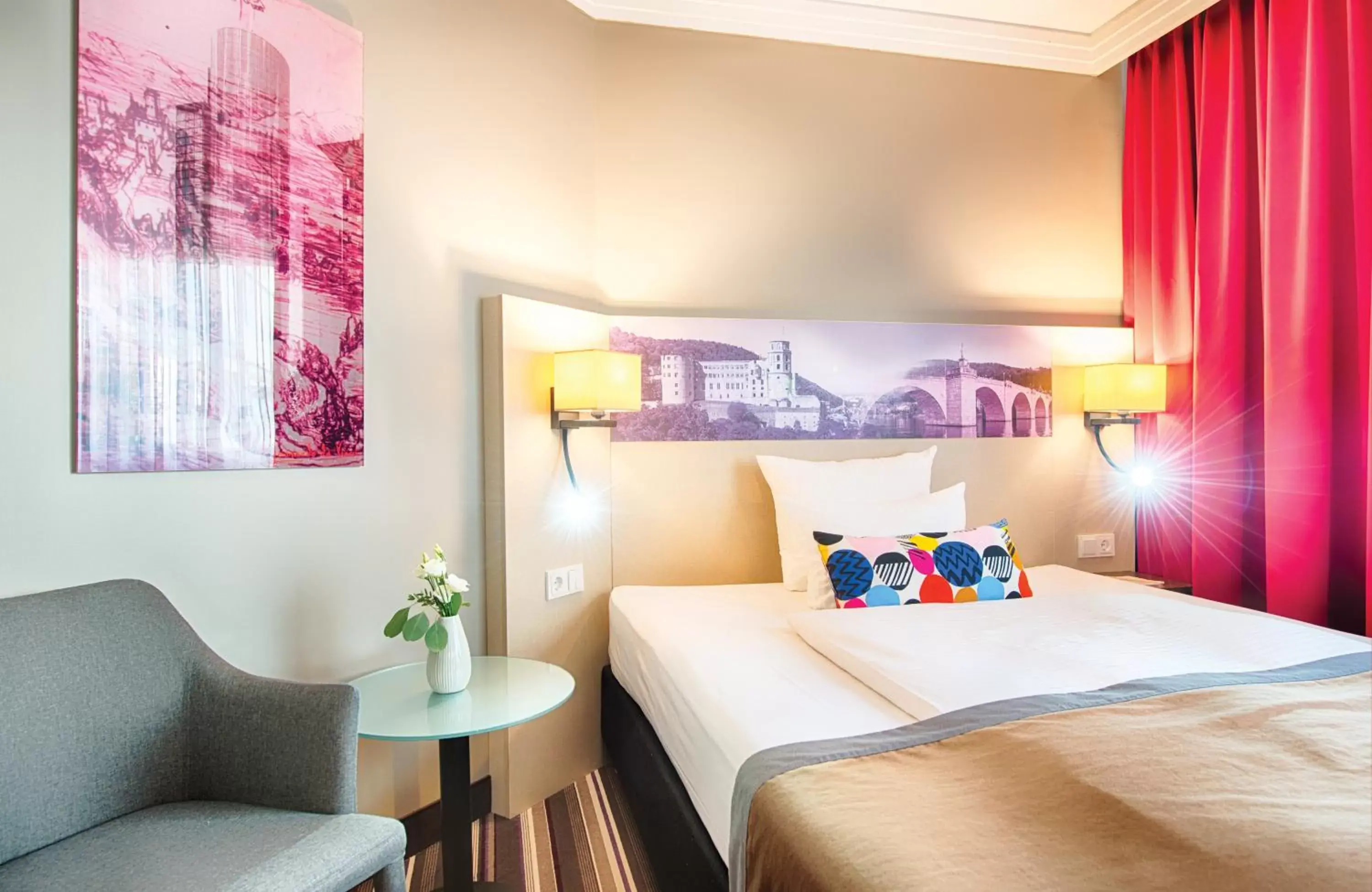 Photo of the whole room, Bed in Leonardo Hotel Heidelberg Photo of the whole room, Bed in Leonardo Hotel Heidelberg