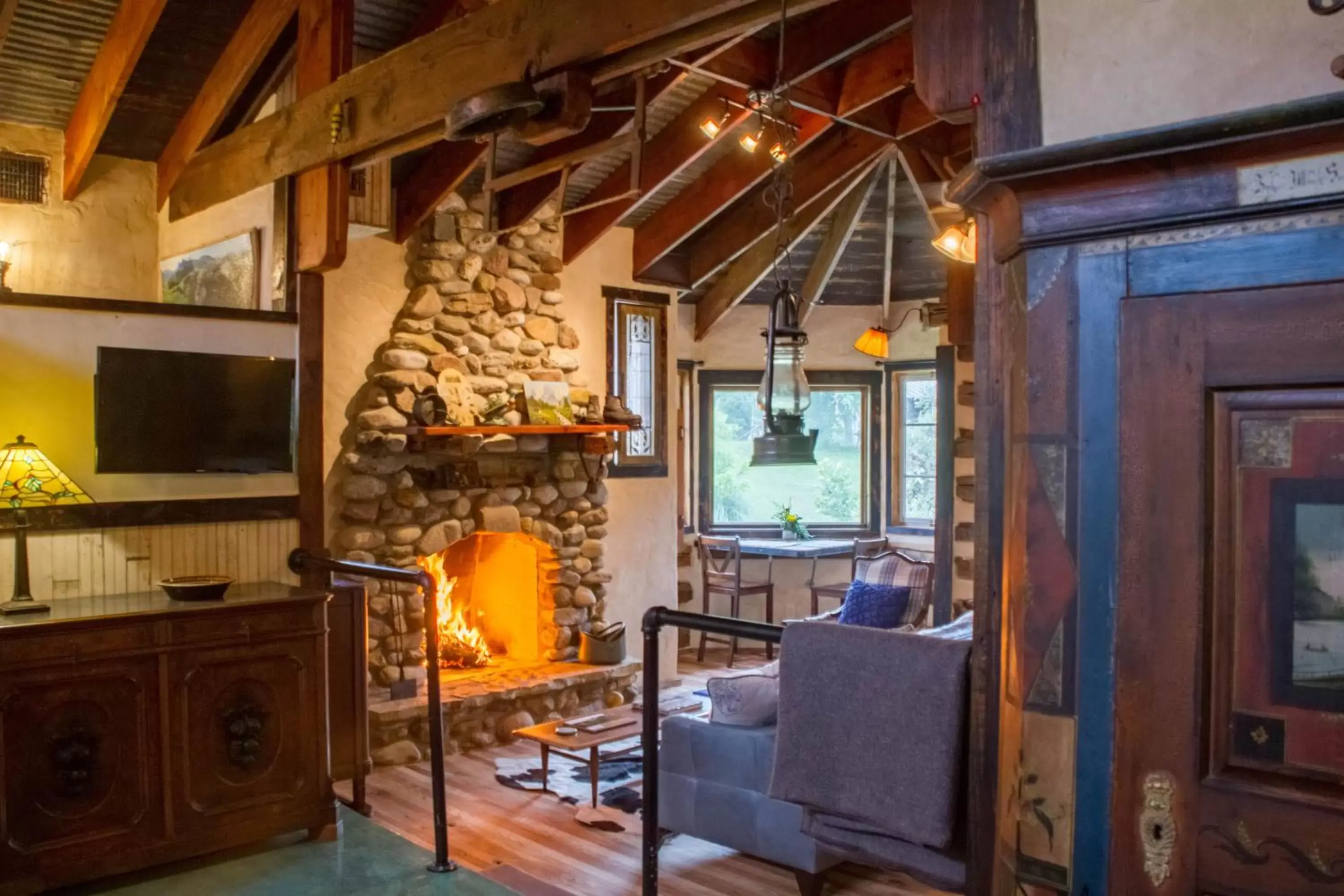 Living room, Seating Area in Barons CreekSide Resort