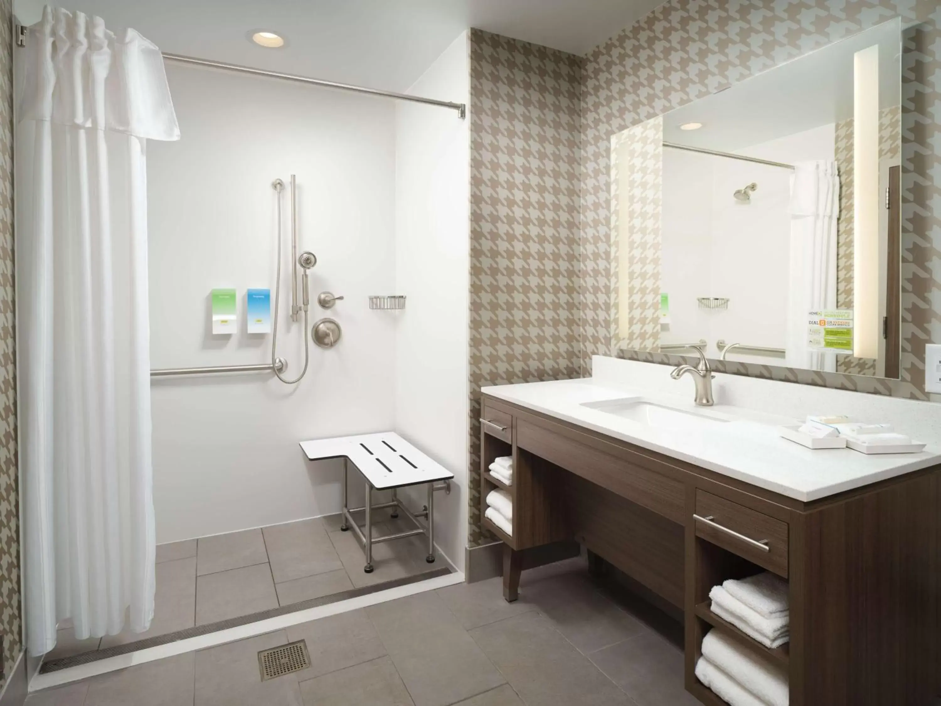 Bathroom in Home2 Suites By Hilton Chattanooga Hamilton Place