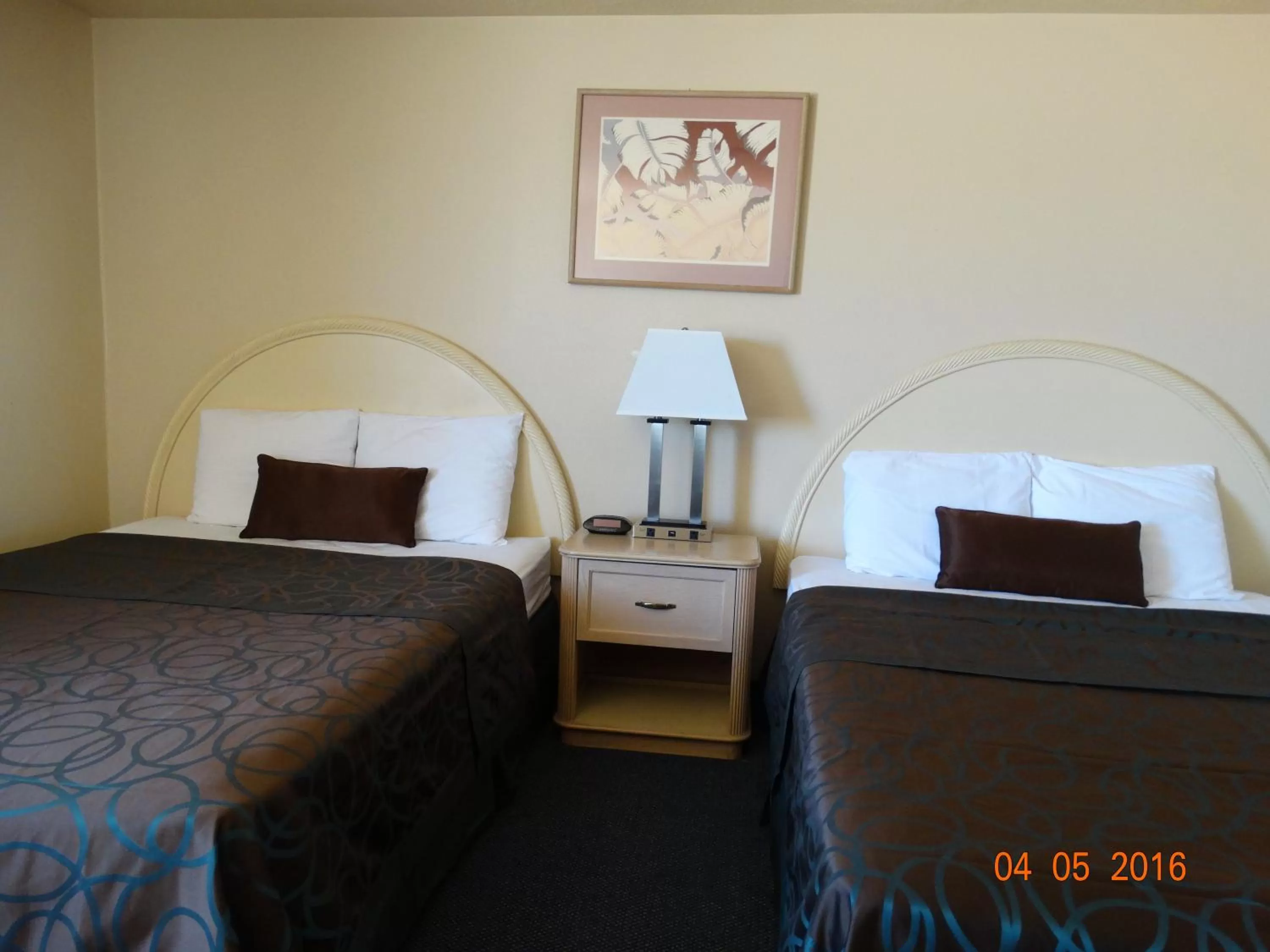 Queen Room with Two Queen Beds in Budget Motel - Delta, Utah