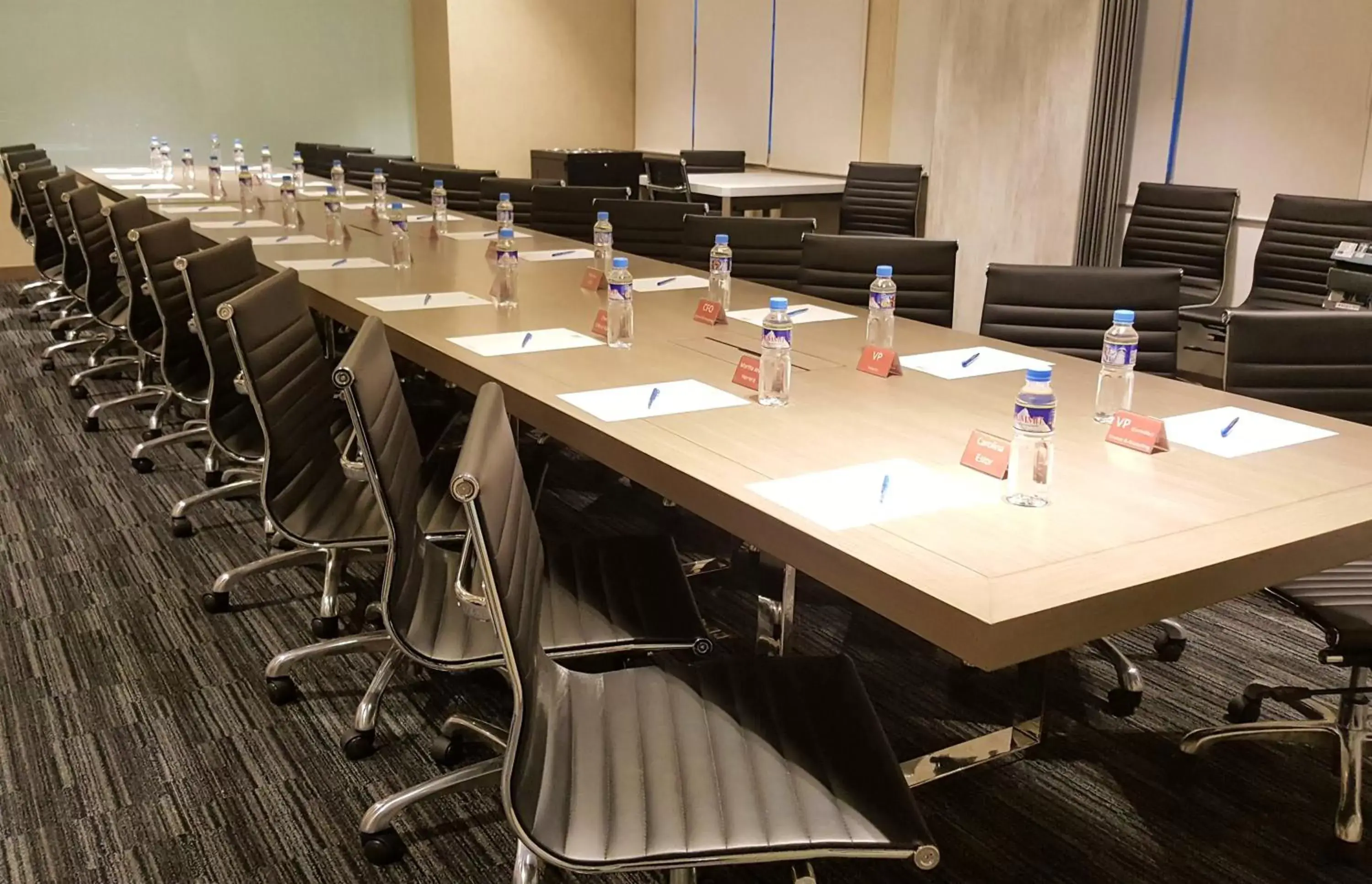 Meeting/conference room in The Mini Suites - Eton Tower Makati