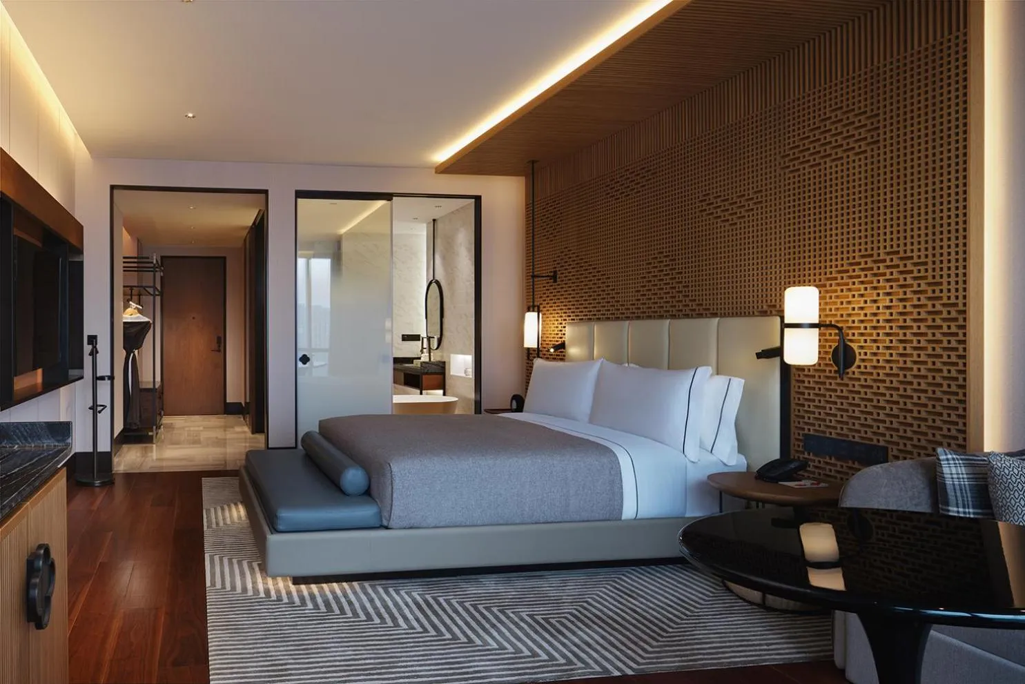 Bed in Canopy By Hilton Hangzhou Jinsha Lake