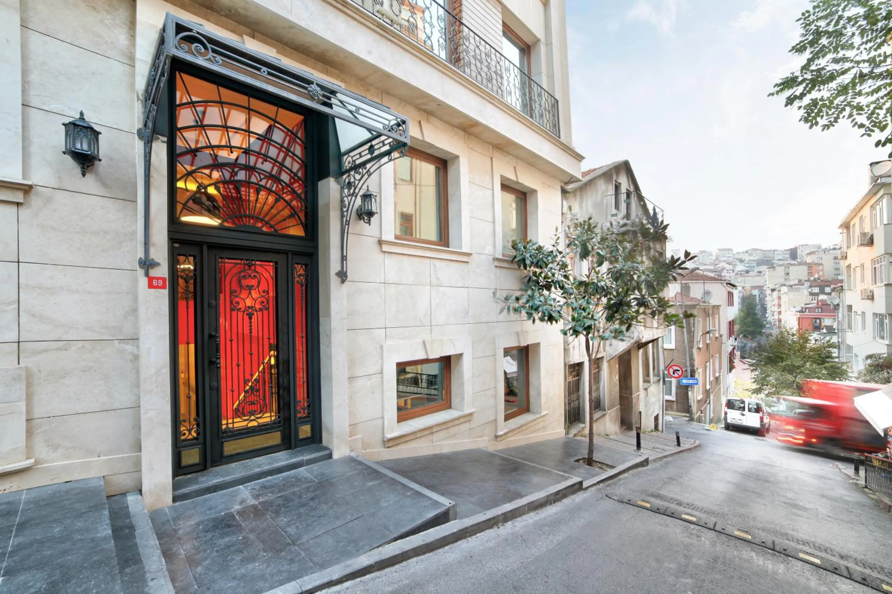 Facade/entrance in The Fox Hotel