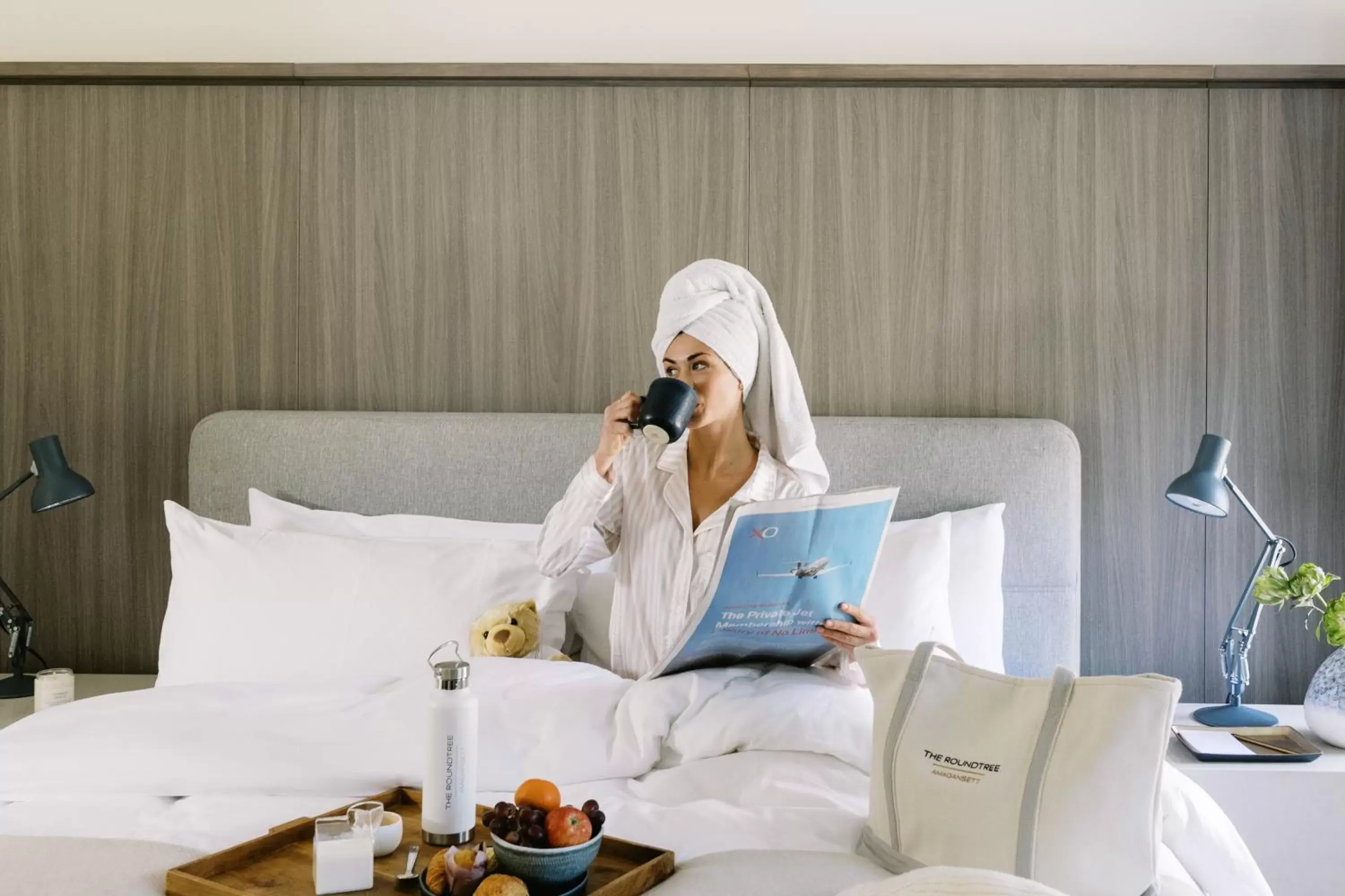 Breakfast, Bed in The Roundtree, Amagansett Breakfast, Bed in The Roundtree, Amagansett