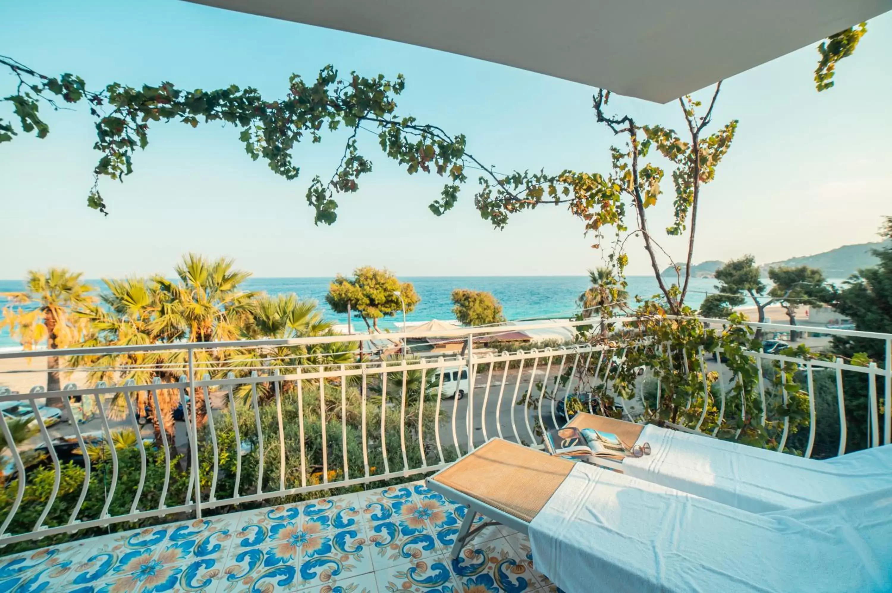 Patio in Hotel Rivage Taormina