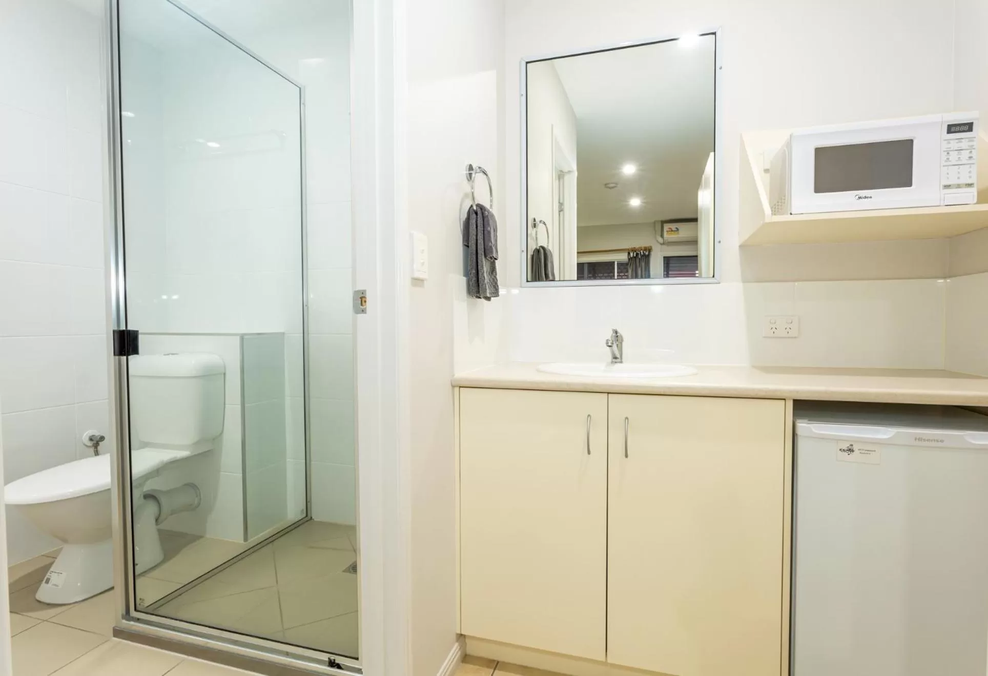 Bathroom in Matilda Motel