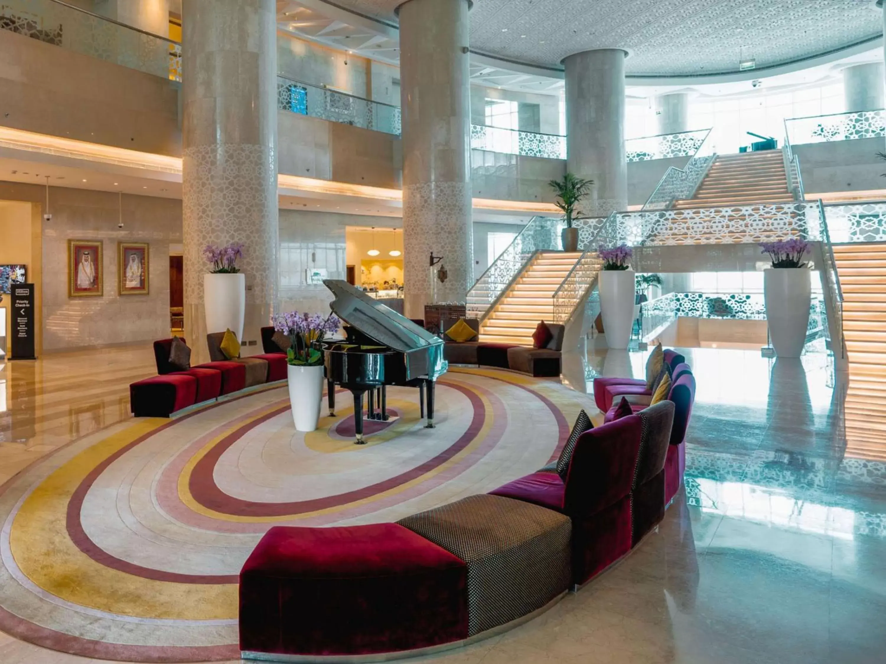 Lobby or reception in Hilton Doha