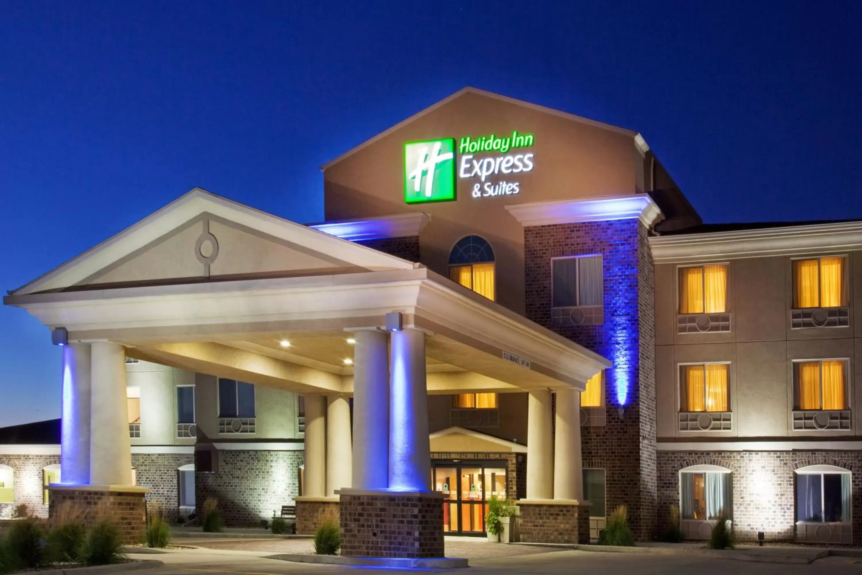 Property building in Holiday Inn Express & Suites Sioux Center, an IHG Hotel