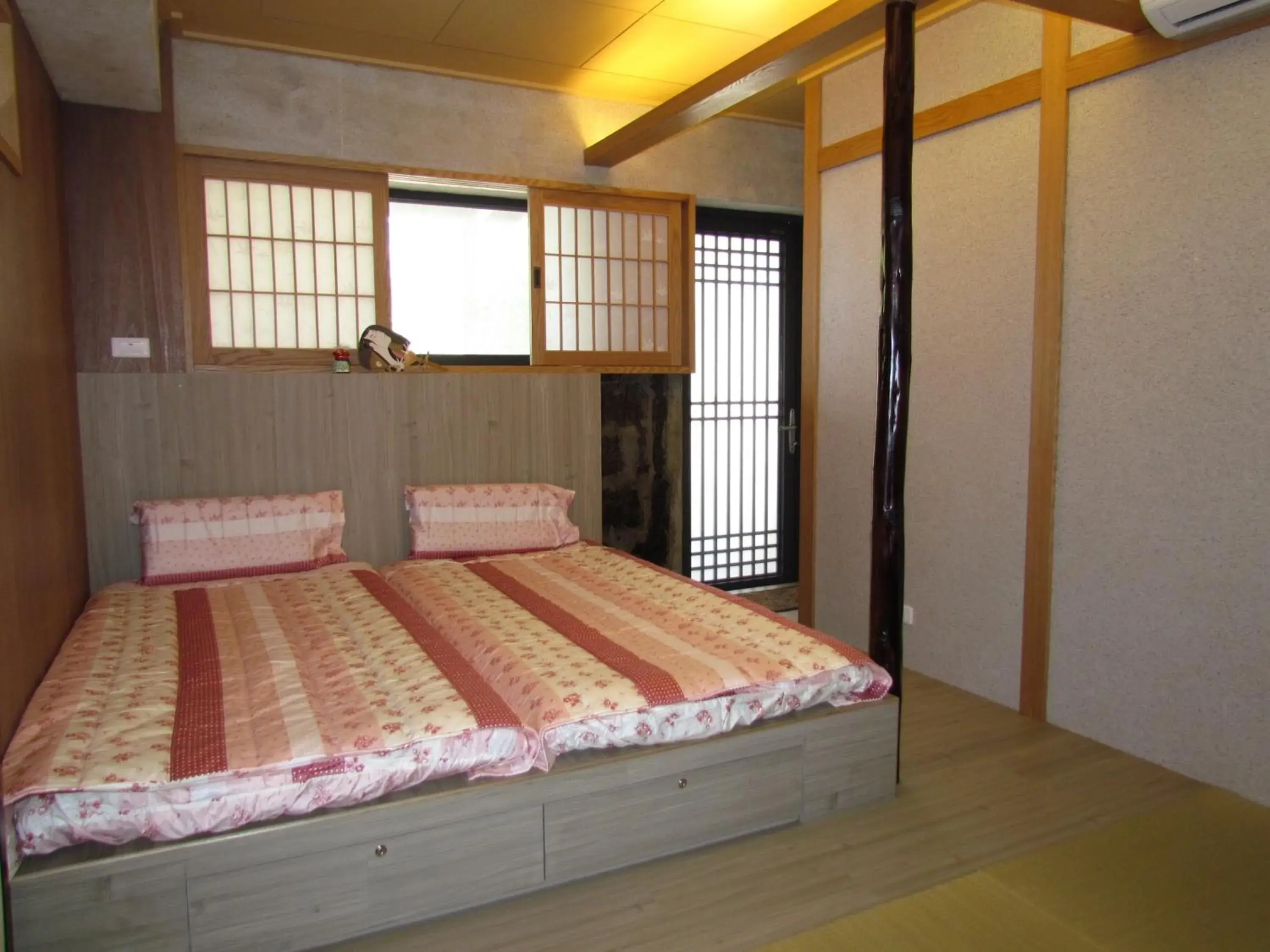Bed in KyuFun Komachi