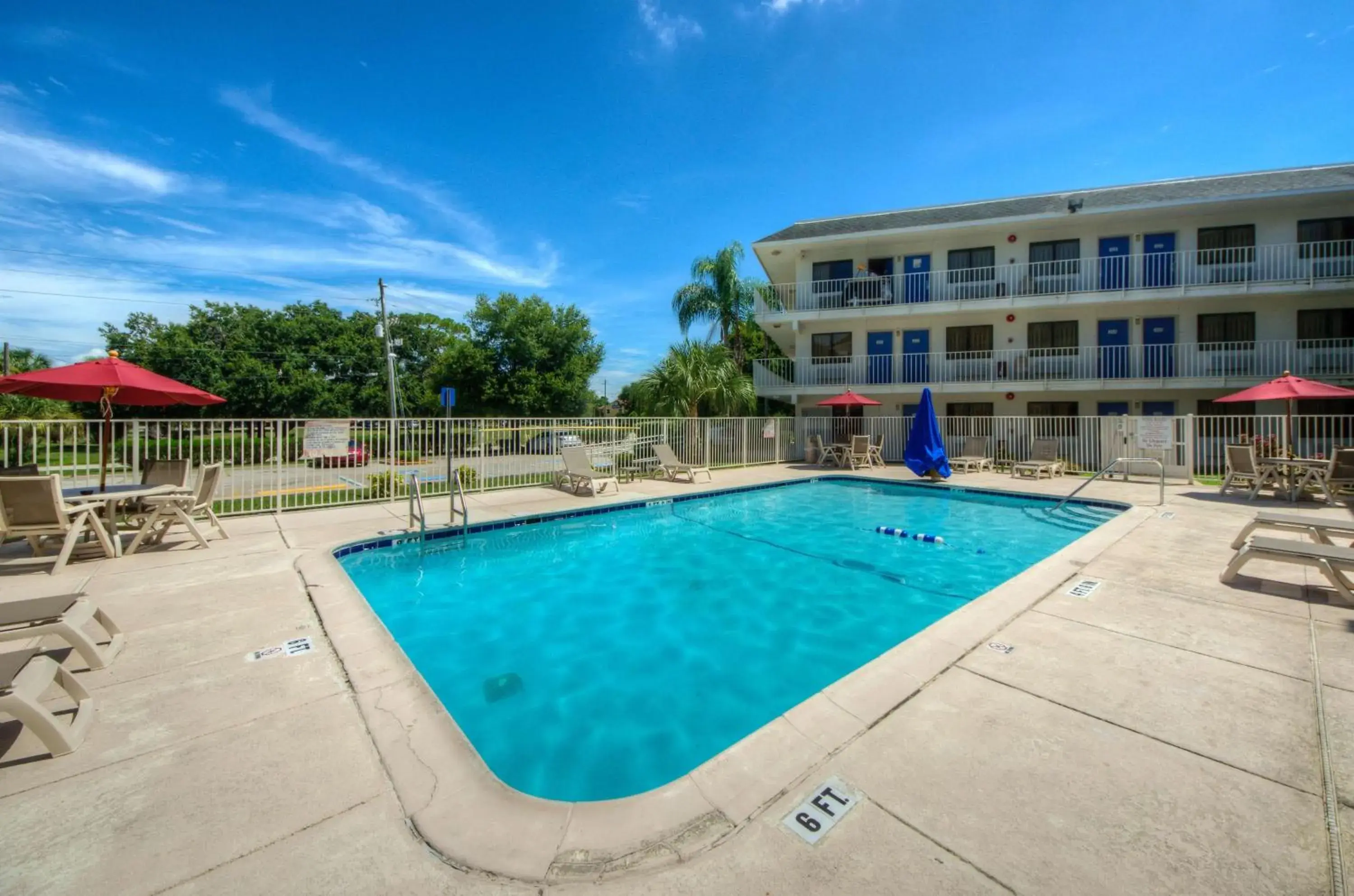 Pool view, Swimming Pool in Motel 6-Bradenton, FL