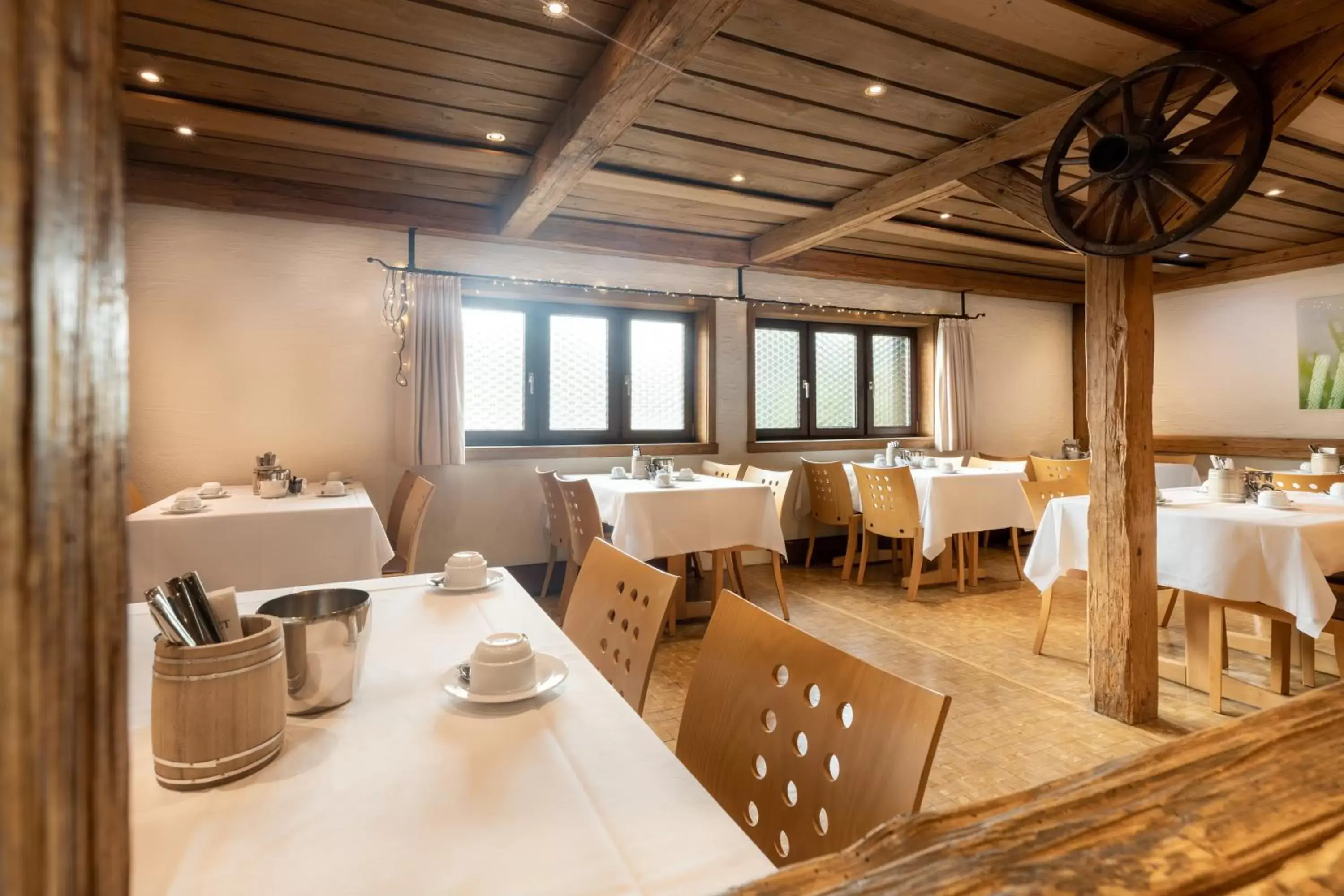 Breakfast, Restaurant/Places to Eat in Select Hotel Erlangen