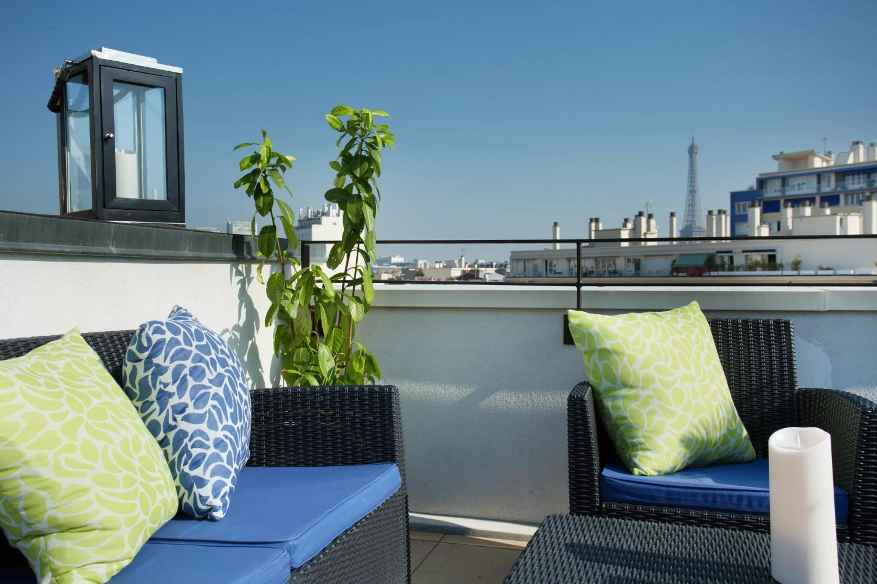 Suite with Terrace and Eiffel Tower View in Jardins de Mademoiselle Hôtel & Spa