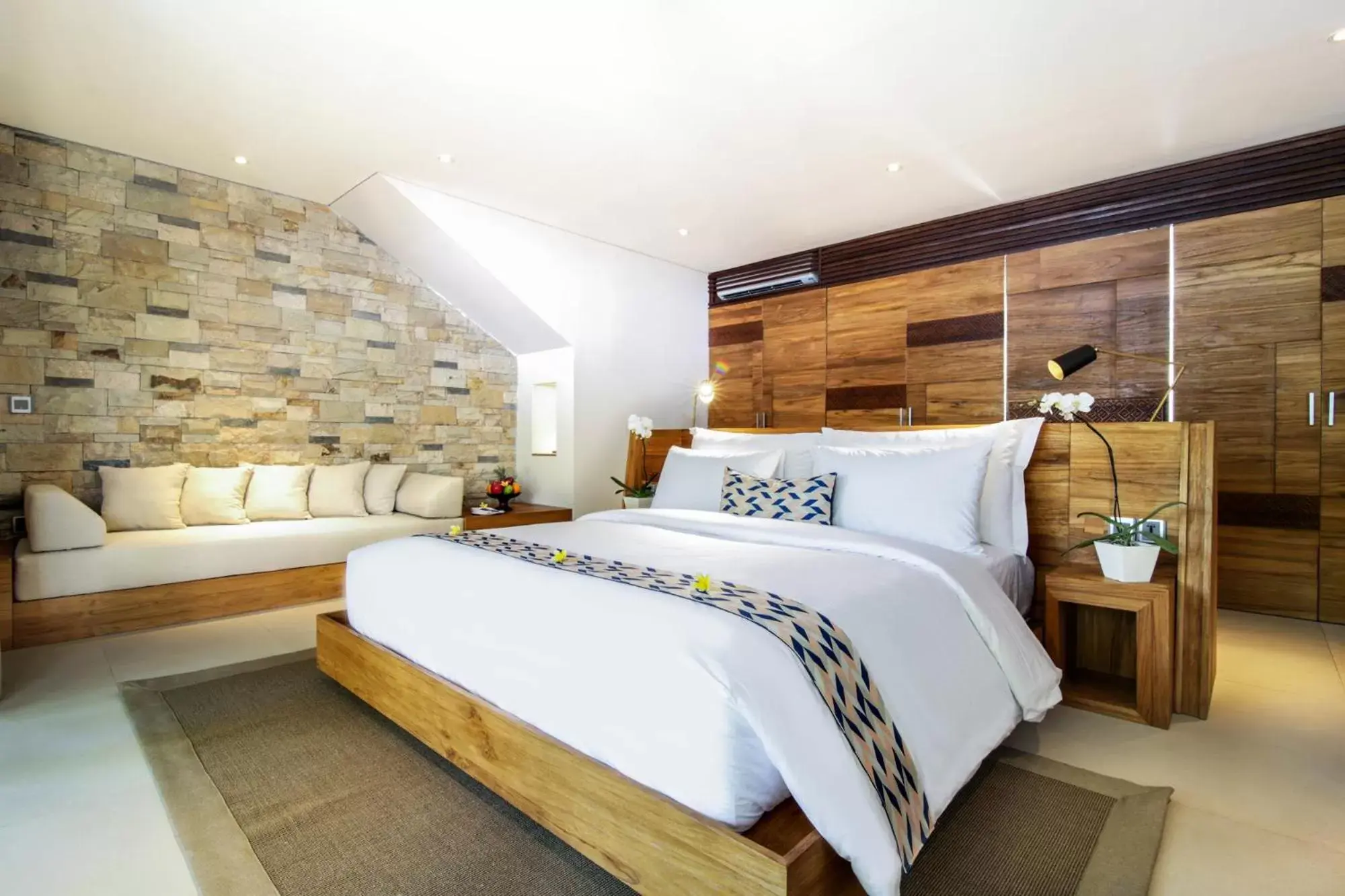 Suite with Ocean View in Katamaran Hotel & Resort