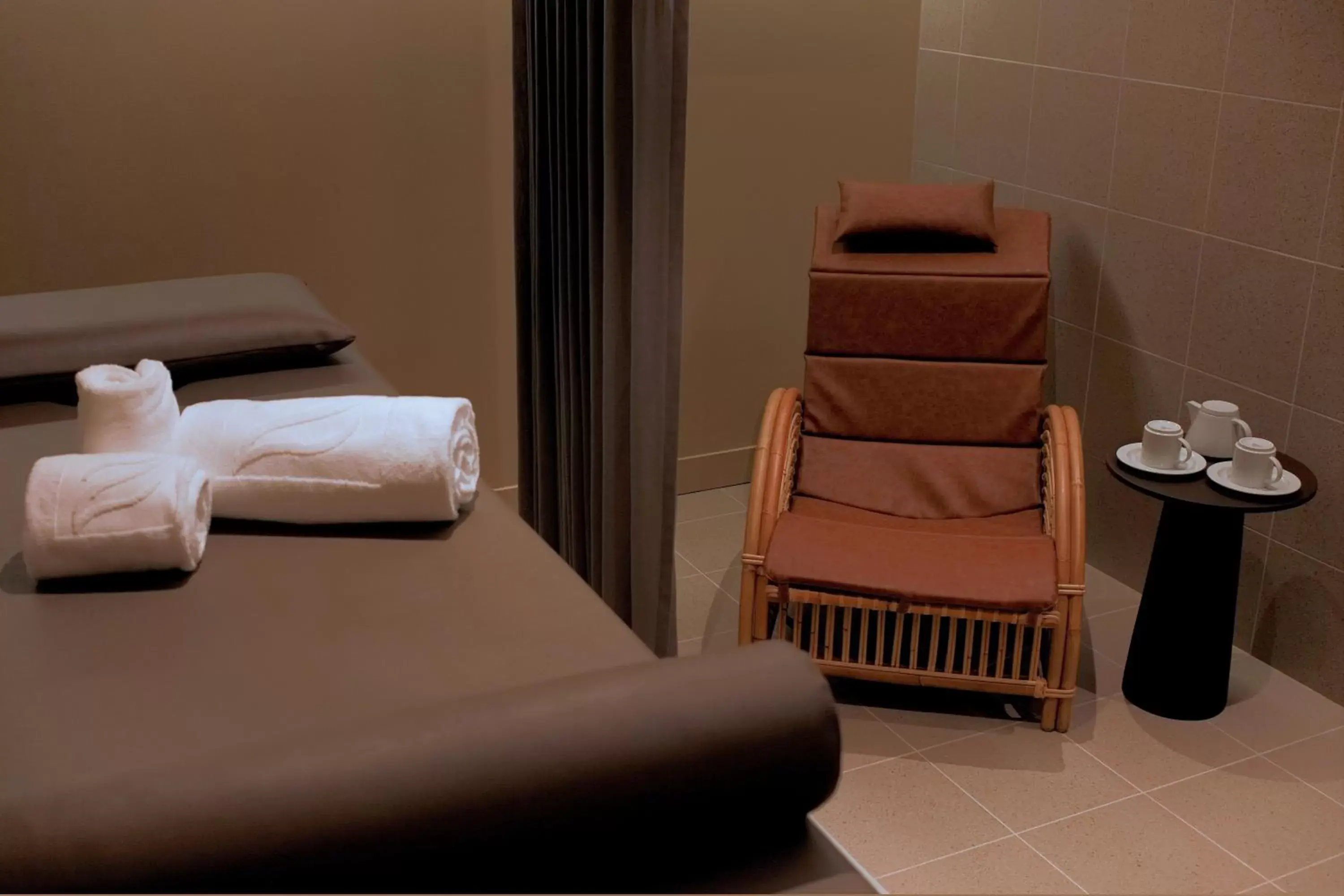 Massage, Bed in Zenite Boutique Hotel & SPA