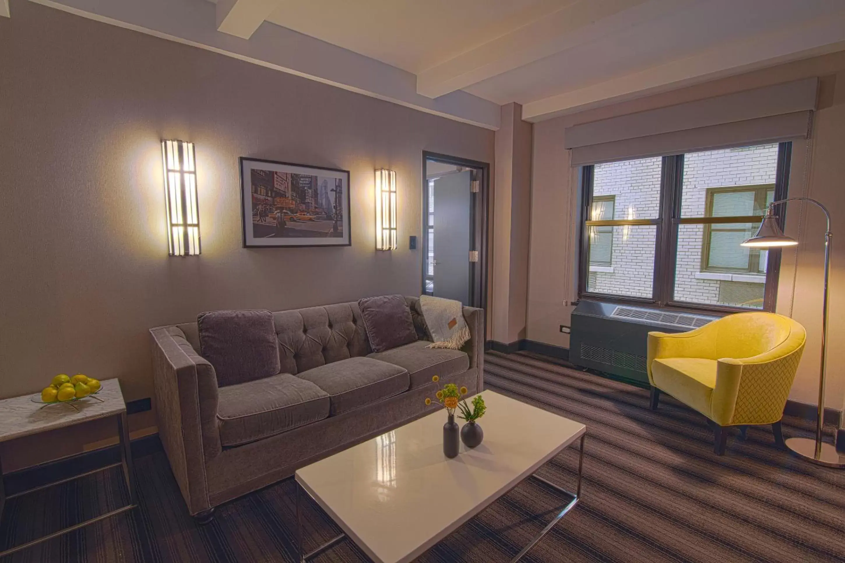 Living room, Seating Area in Hotel Edison Times Square
