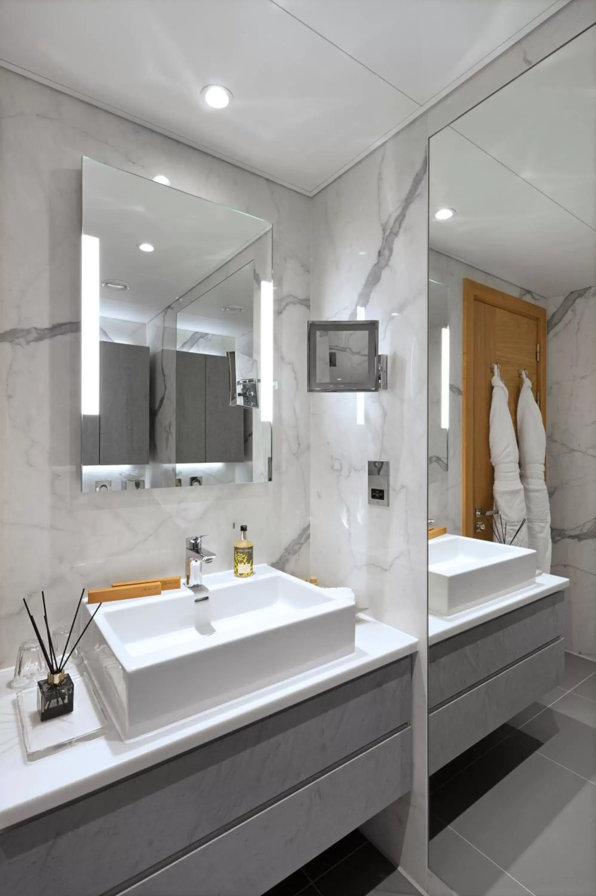 Bathroom in Tower Residences by Blue Orchid