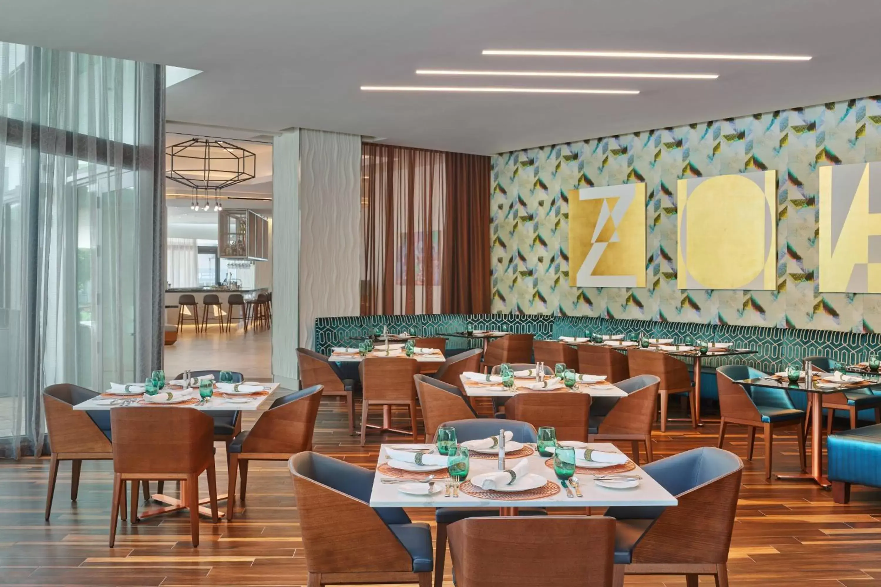 Restaurant/Places to Eat in Art Ovation Hotel, Autograph Collection