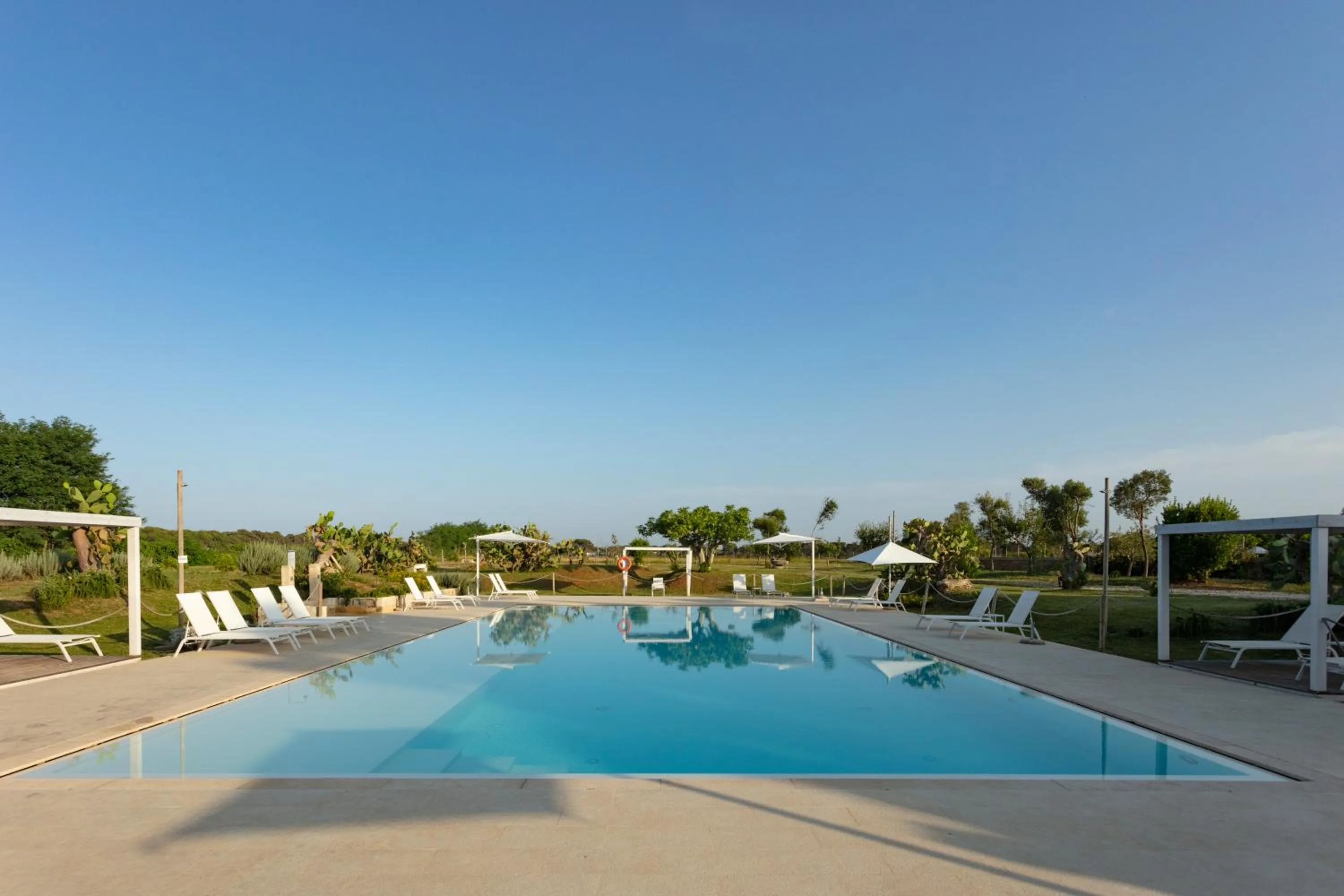 Swimming pool in Masseria Mongiò dell'Elefante