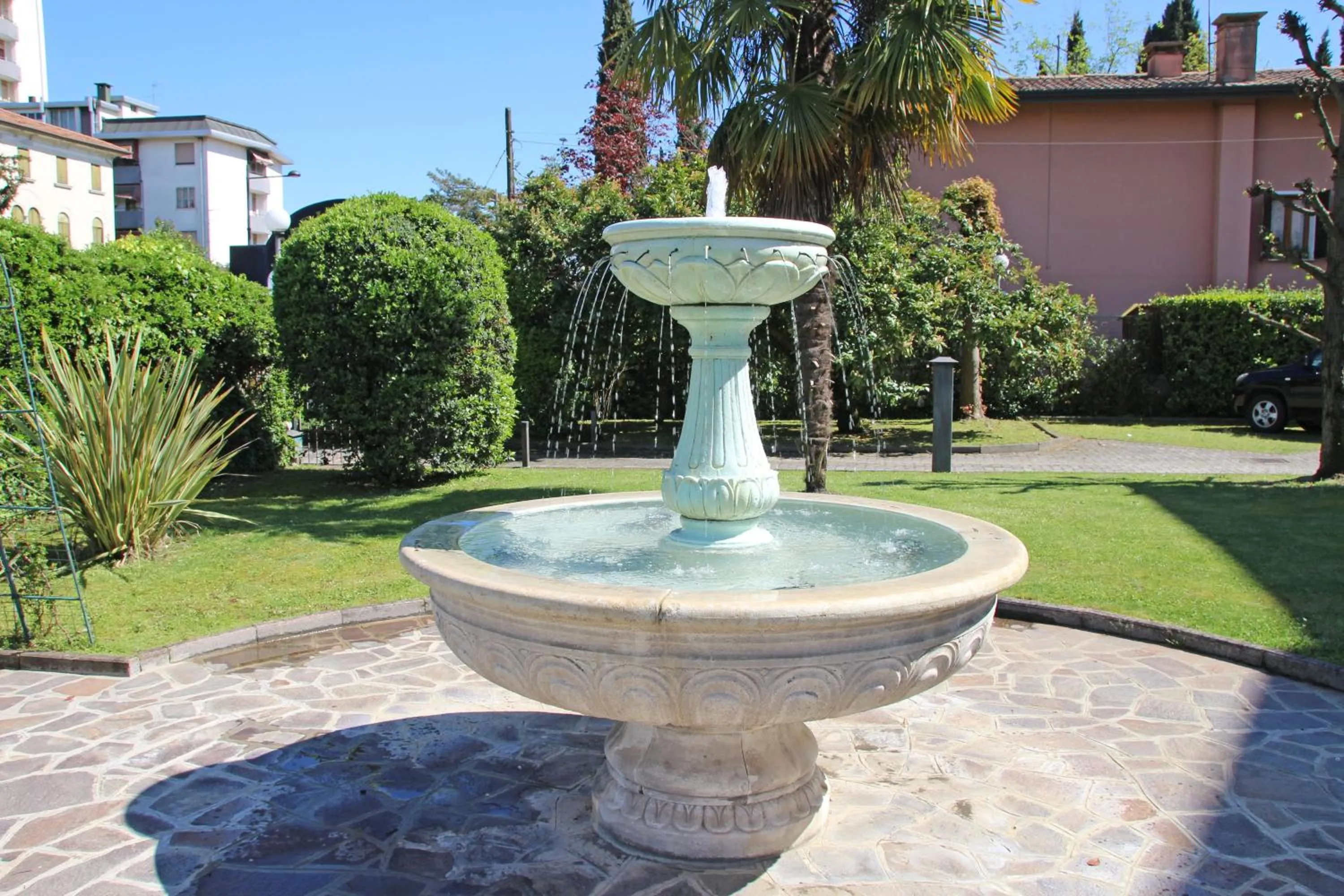 Swimming pool in Park Hotel Villa Leon d'Oro