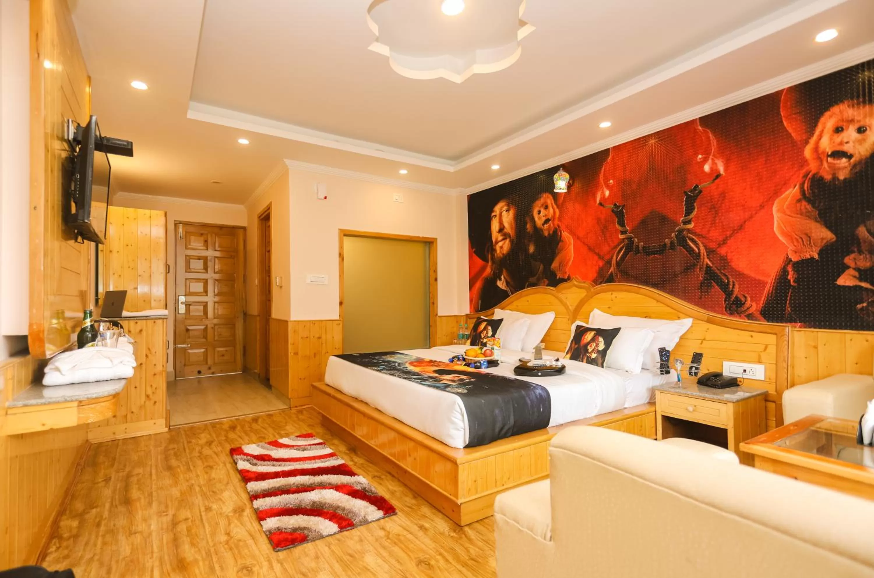 Bed in Hotel Smugglers Mountain View - central heated & air Cooled