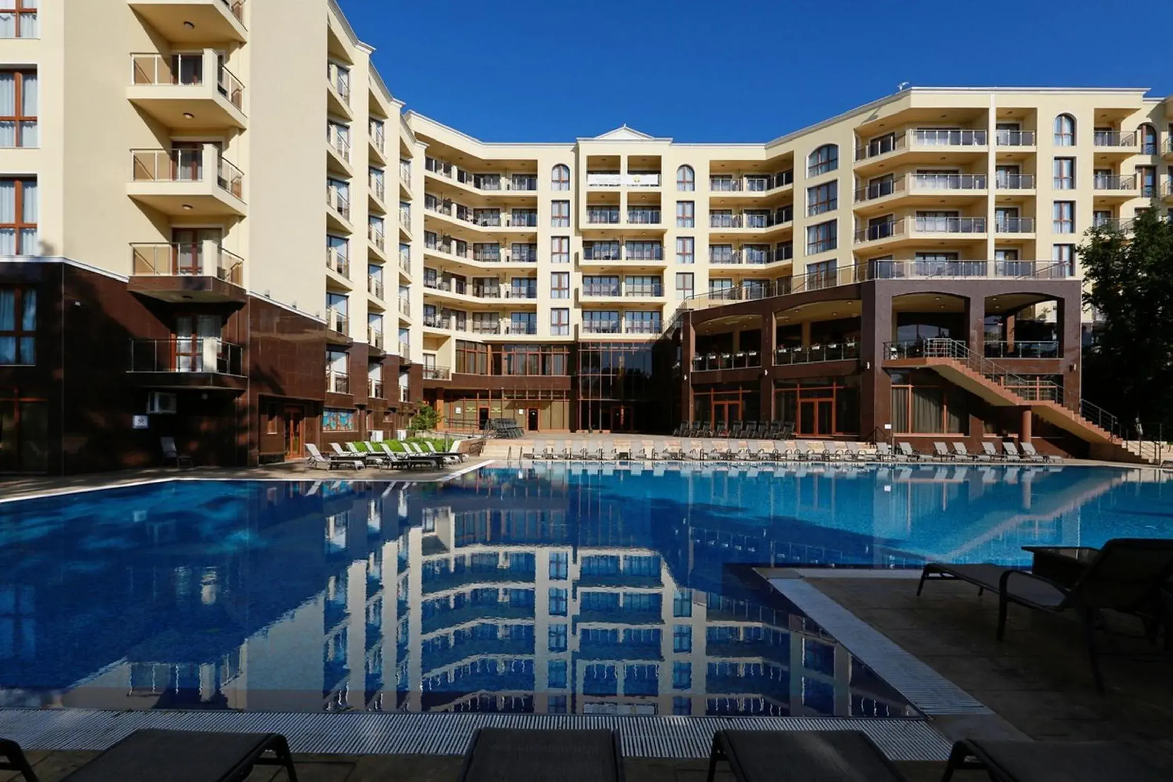 Property building, Swimming Pool in Apart Hotel Golden Line