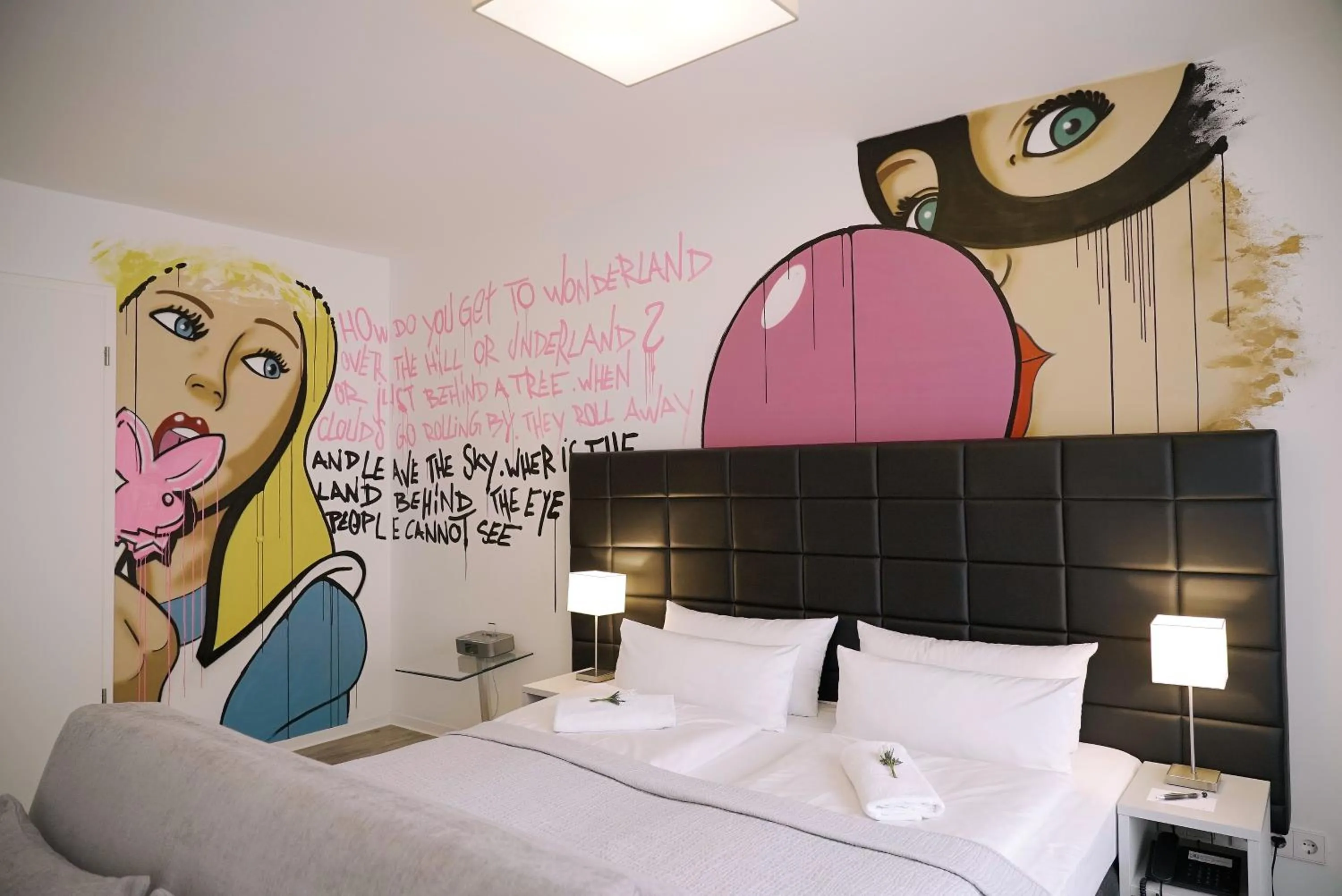 Kitchen or kitchenette, Bed in Apartments Rosenthal Residence