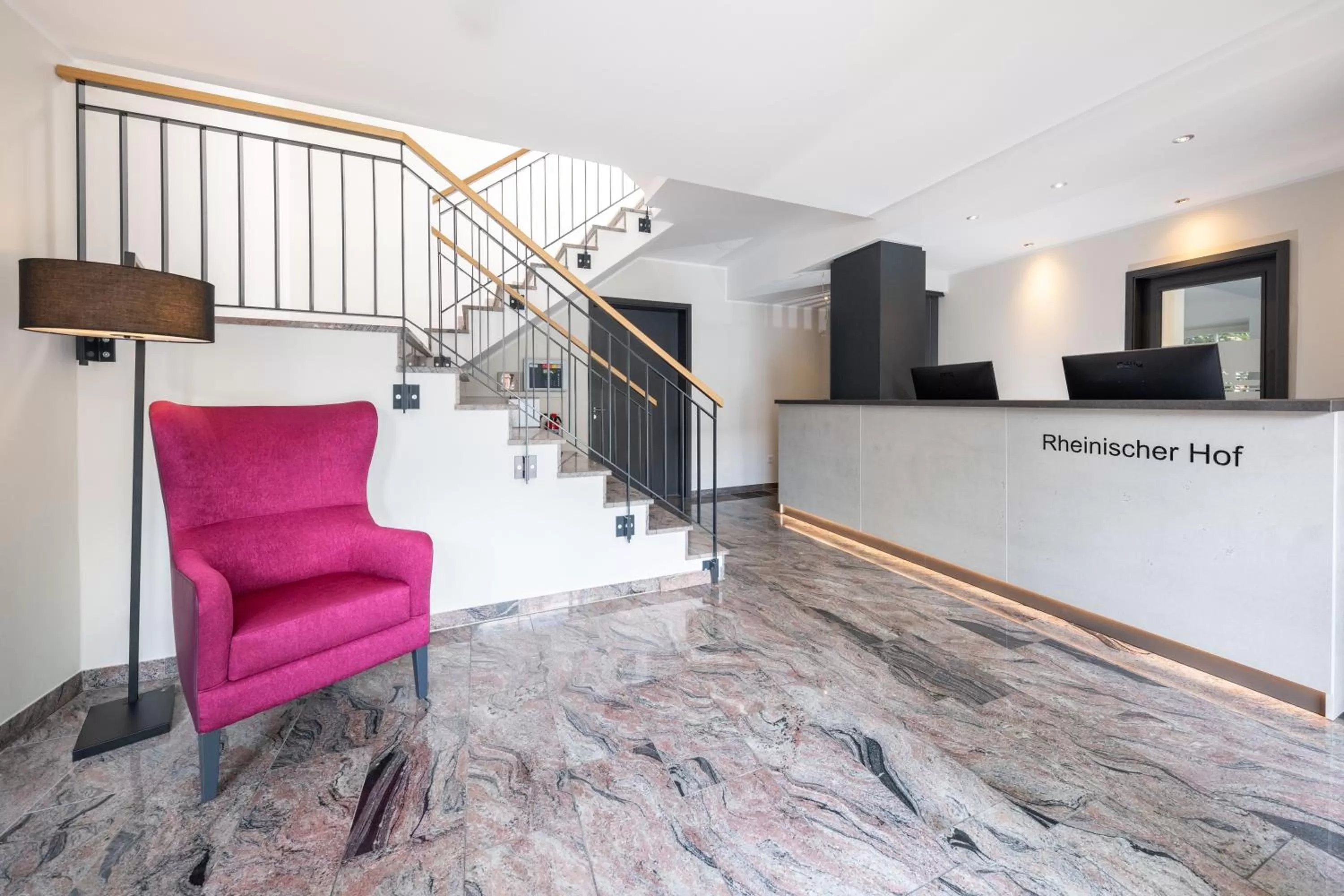Lobby or reception in Hotel Rheinischer Hof