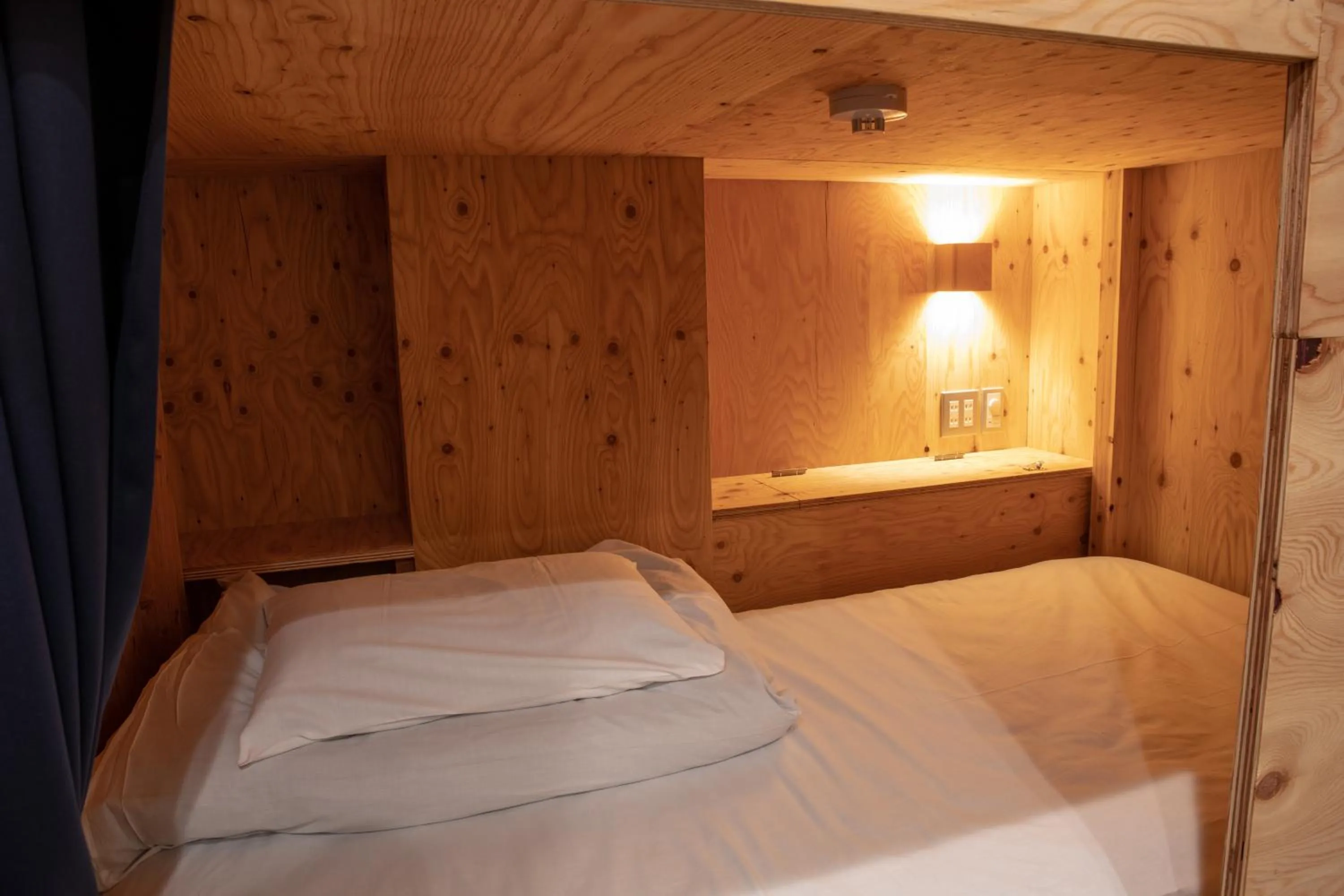 bunk bed, Bed in Guesthouse Akicafe Inn