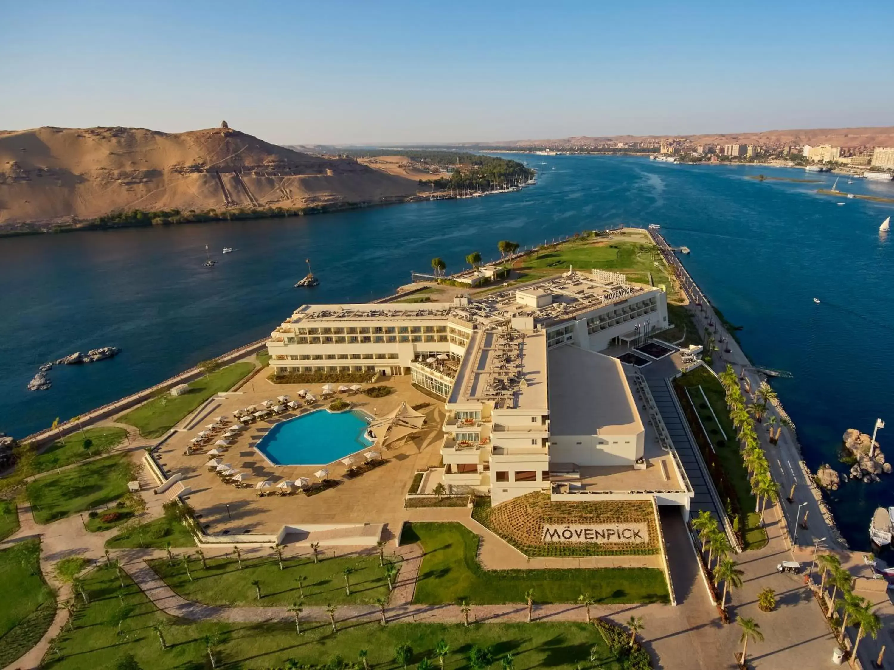 View (from property/room), Bird's-eye View in Mövenpick Resort Aswan