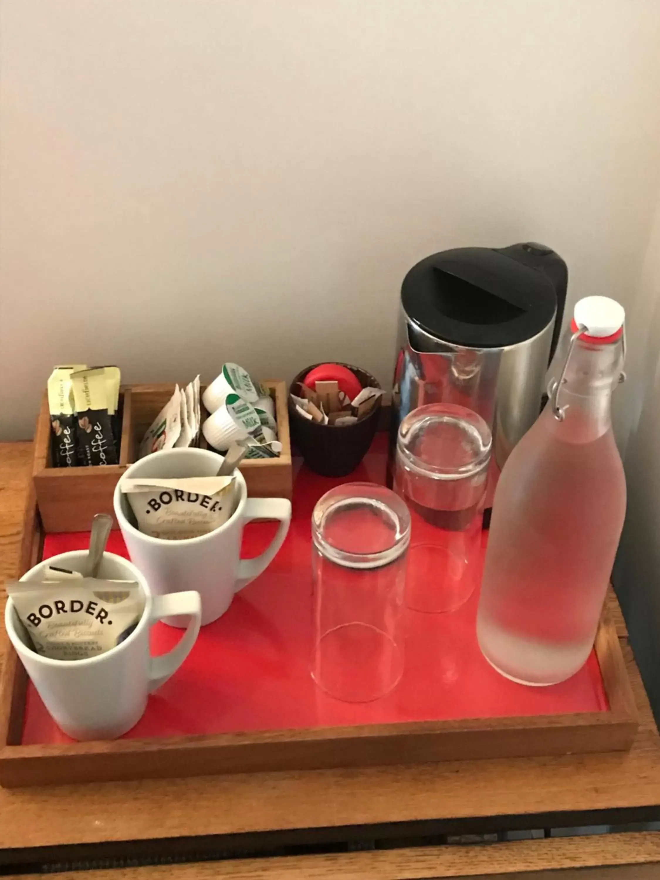 Coffee/tea facilities in The Tavistock Inn
