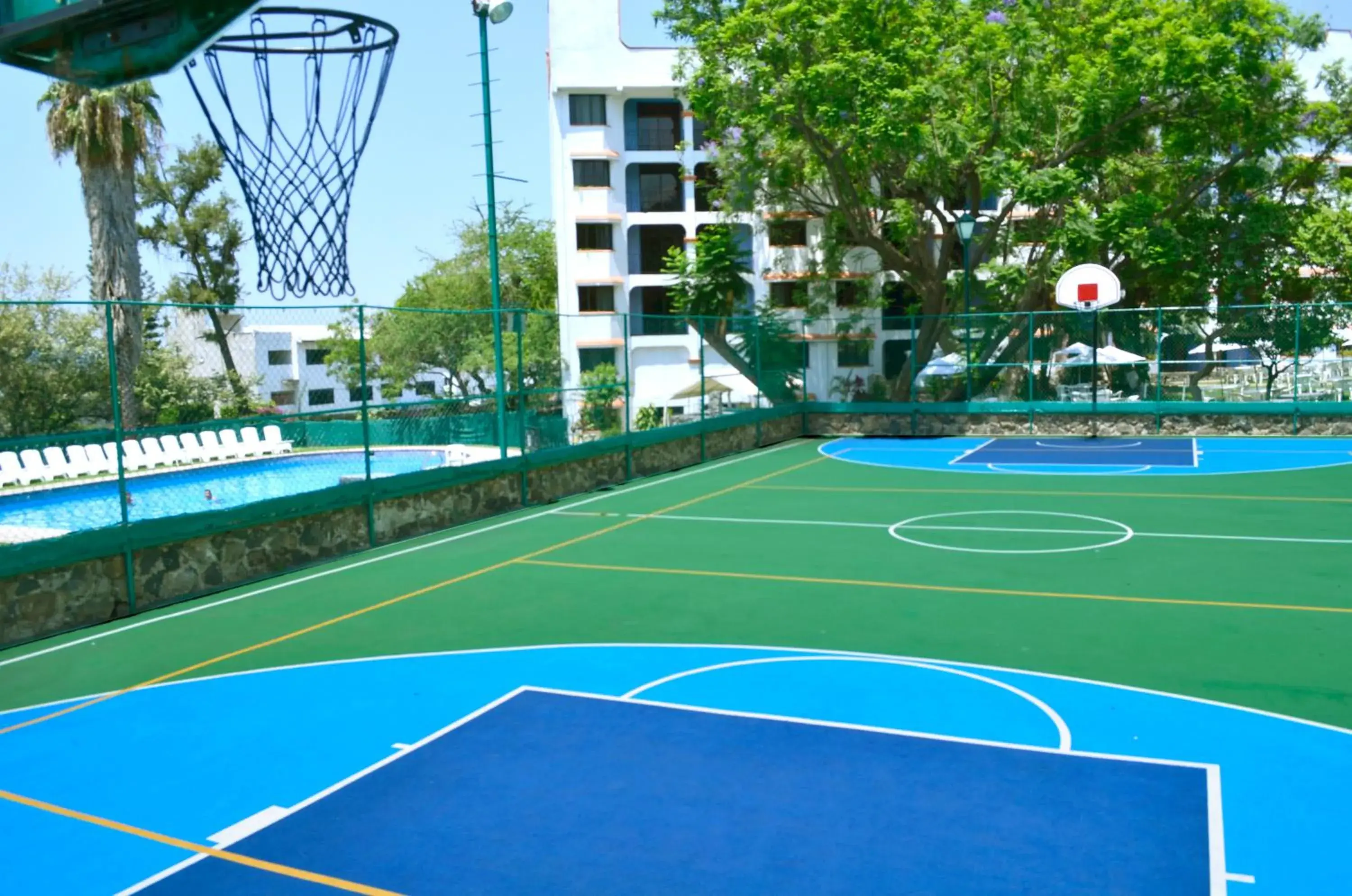 Tennis court, Tennis/Squash in Hotel Coral Cuernavaca Resort & Spa