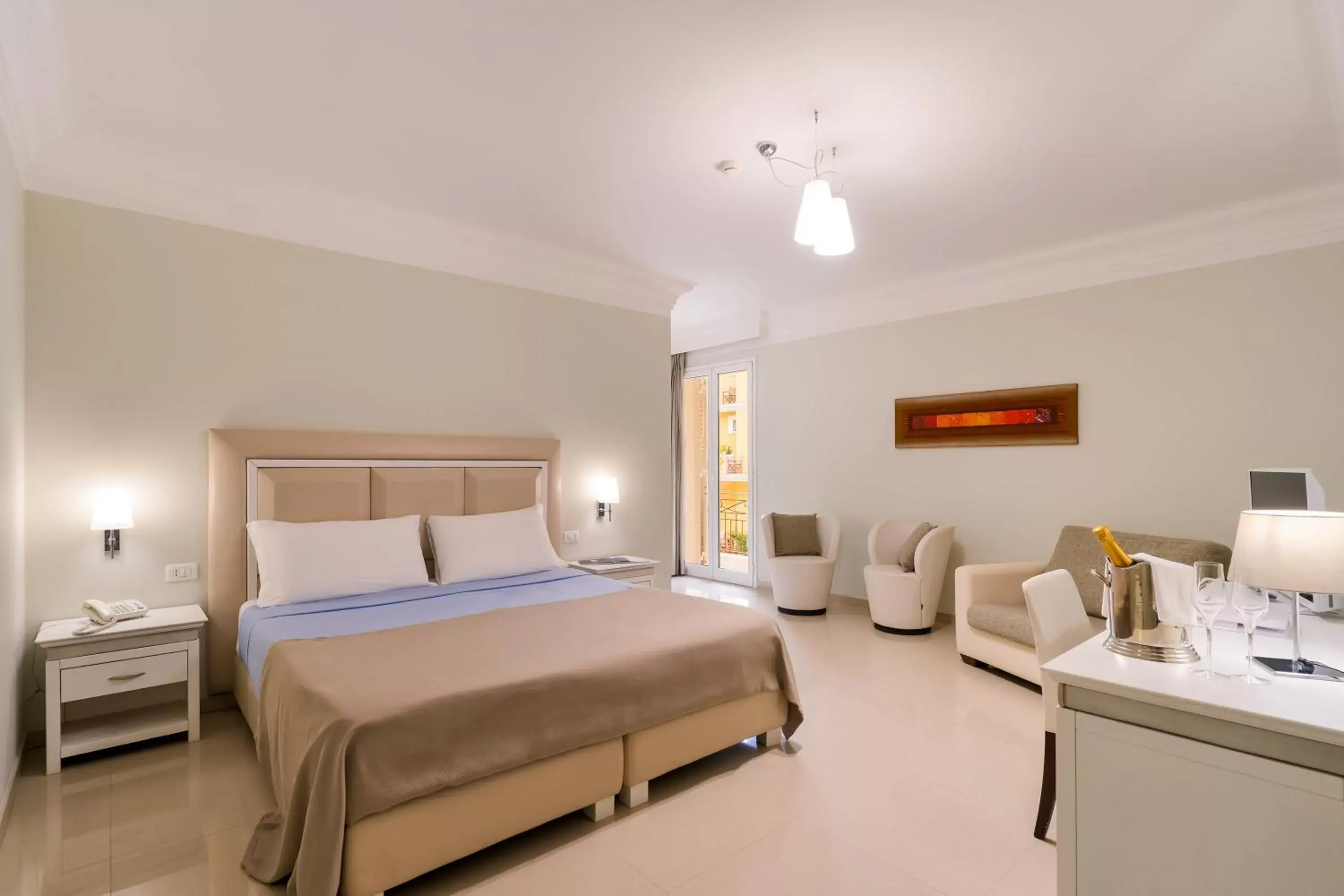 Bedroom, Bed in Victoria Palace Hotel & Zen Wellness Bedroom, Bed in Victoria Palace Hotel & Zen Wellness