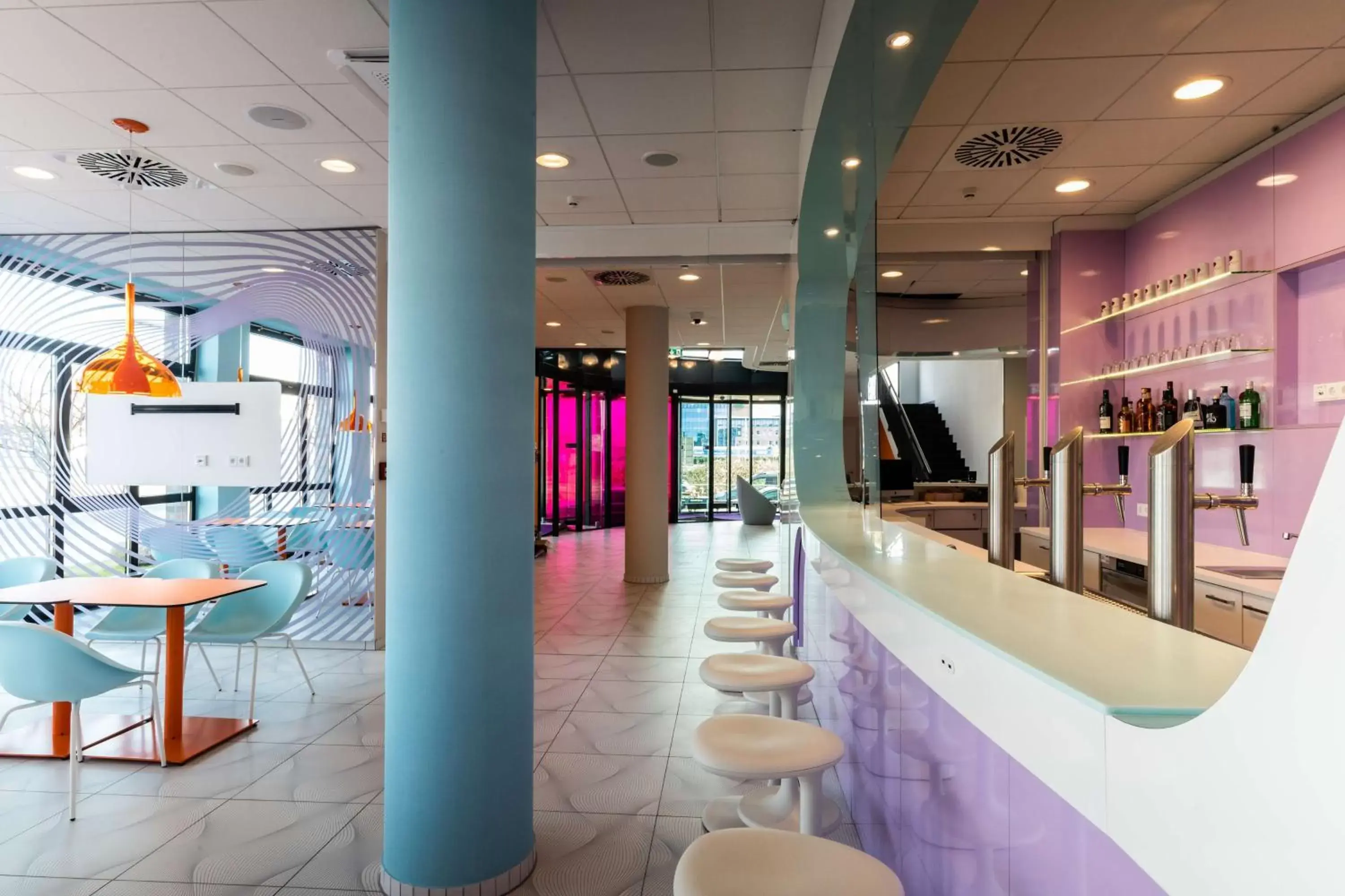 Lounge or bar, Lounge/Bar in prizeotel Rostock-City