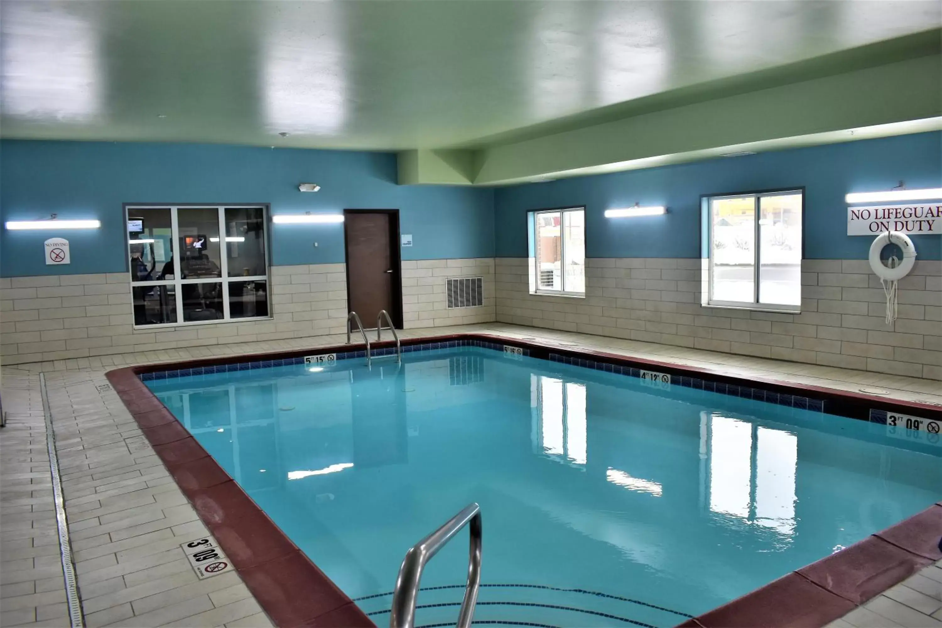 Swimming Pool in Holiday Inn Express Hotel & Suites Sedalia, an IHG Hotel