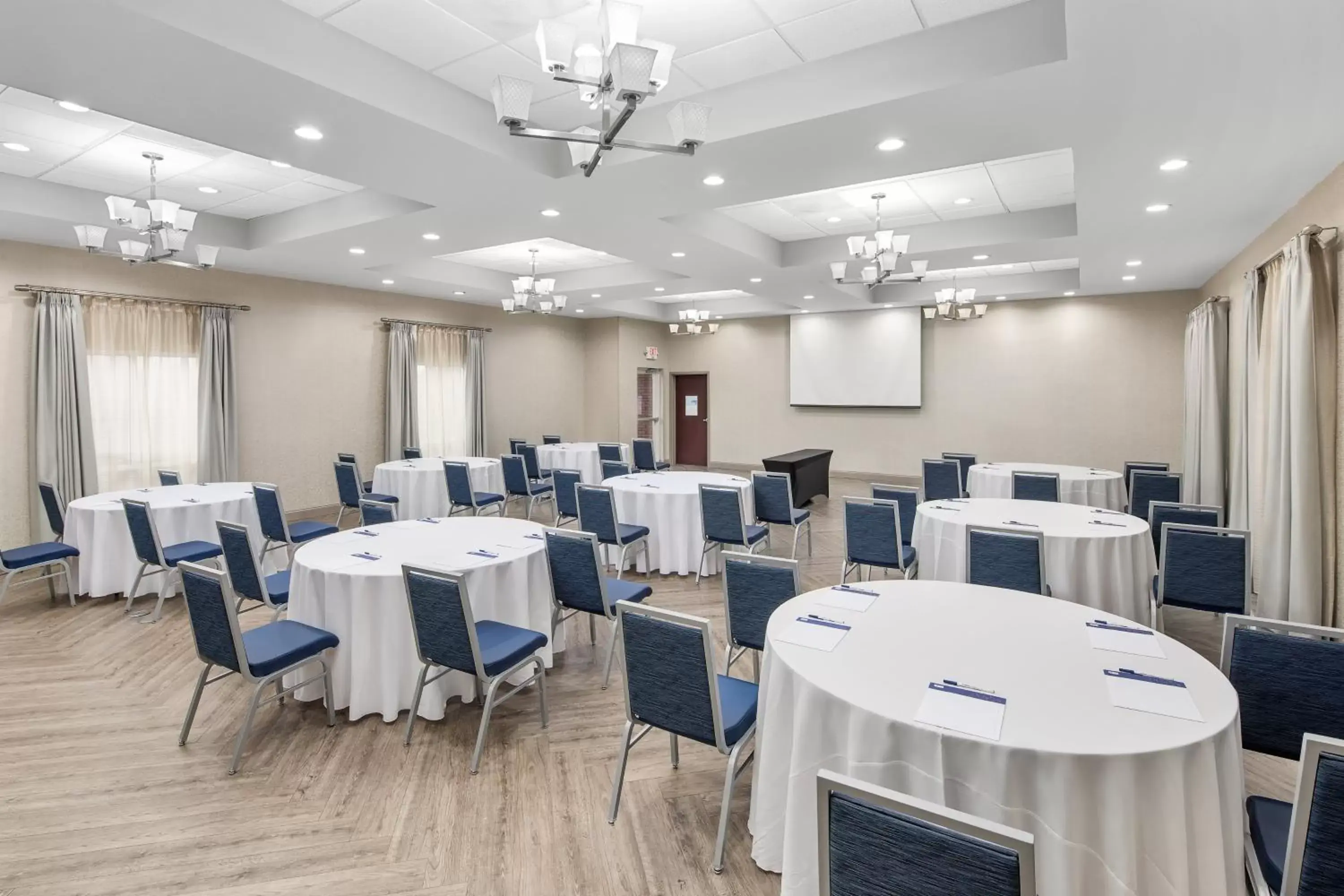 Meeting/conference room in Holiday Inn Express Hotel & Suites Greenville-I-85 & Woodruff Road, an IHG Hotel