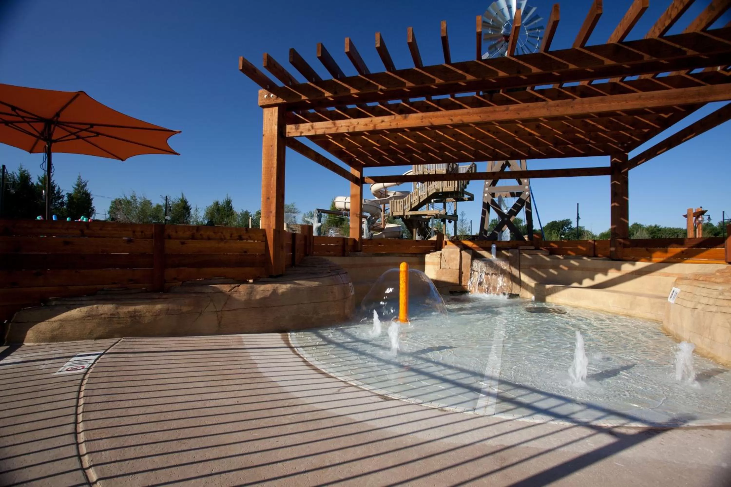 Swimming pool in Gaylord Texan Resort and Convention Center