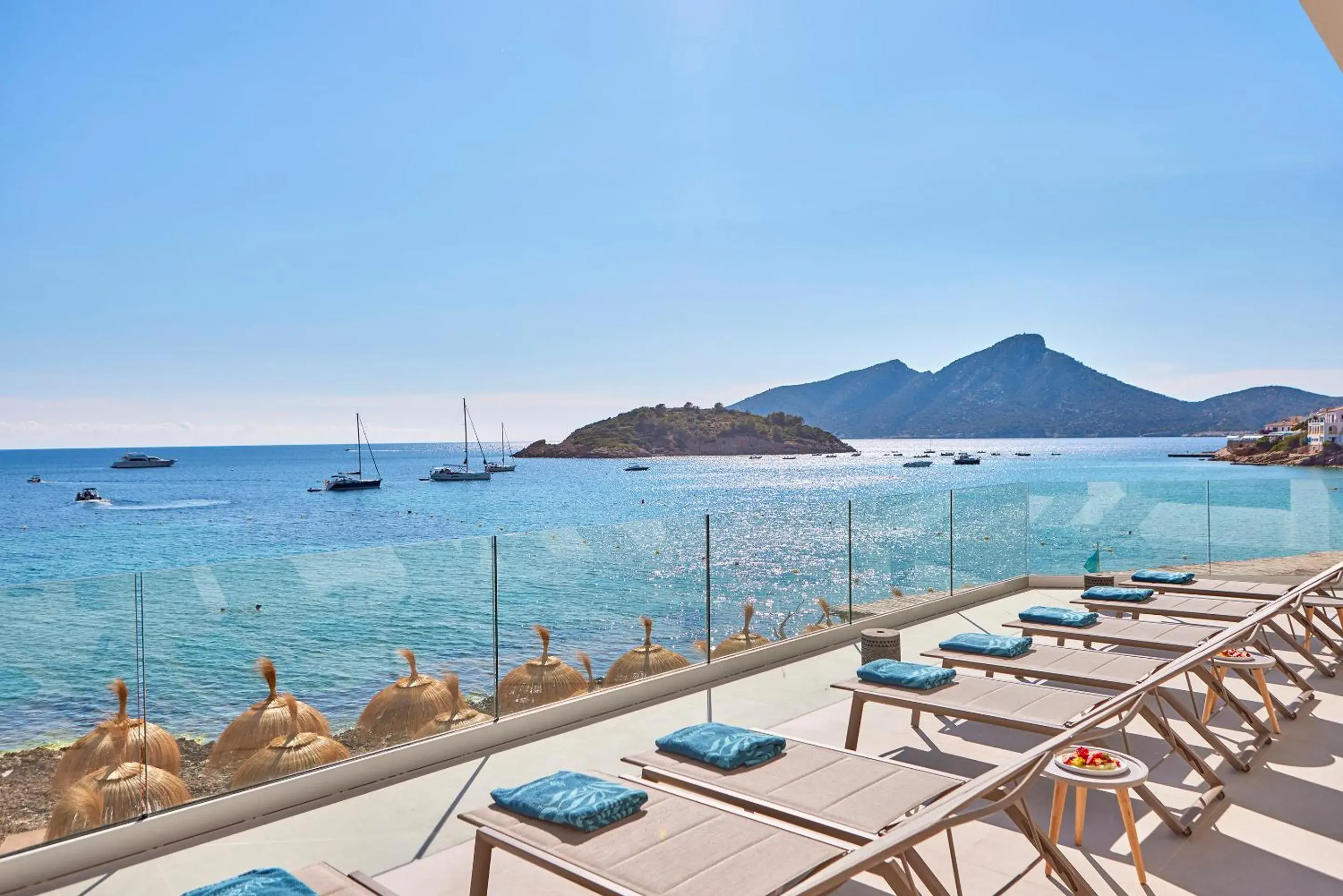 sunbed in Universal Hotel Aquamarin sunbed in Universal Hotel Aquamarin