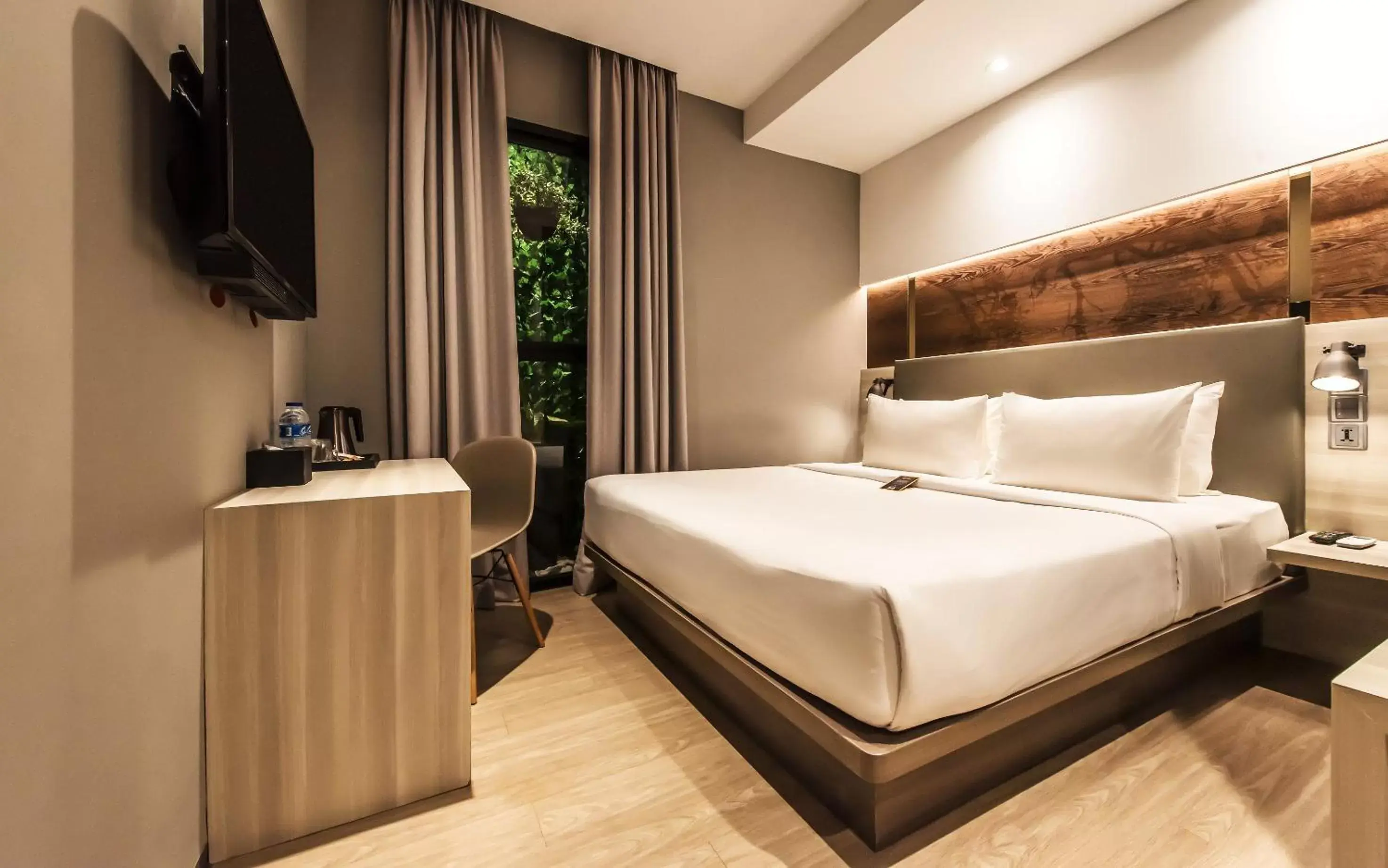 Bedroom, Bed in Stanley Wahid Hasyim Jakarta