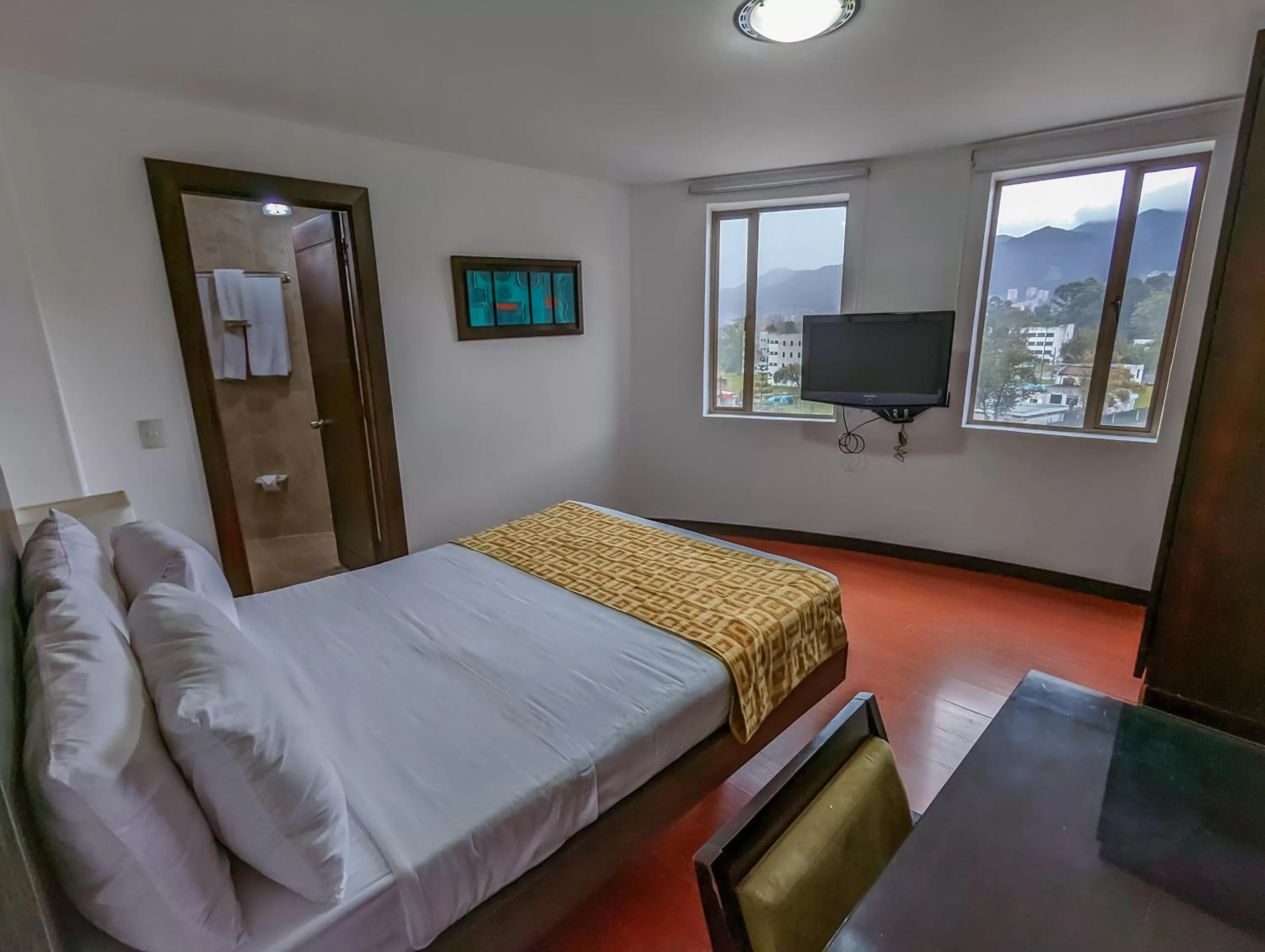 Bed in Hotel Charlotte Suite 26